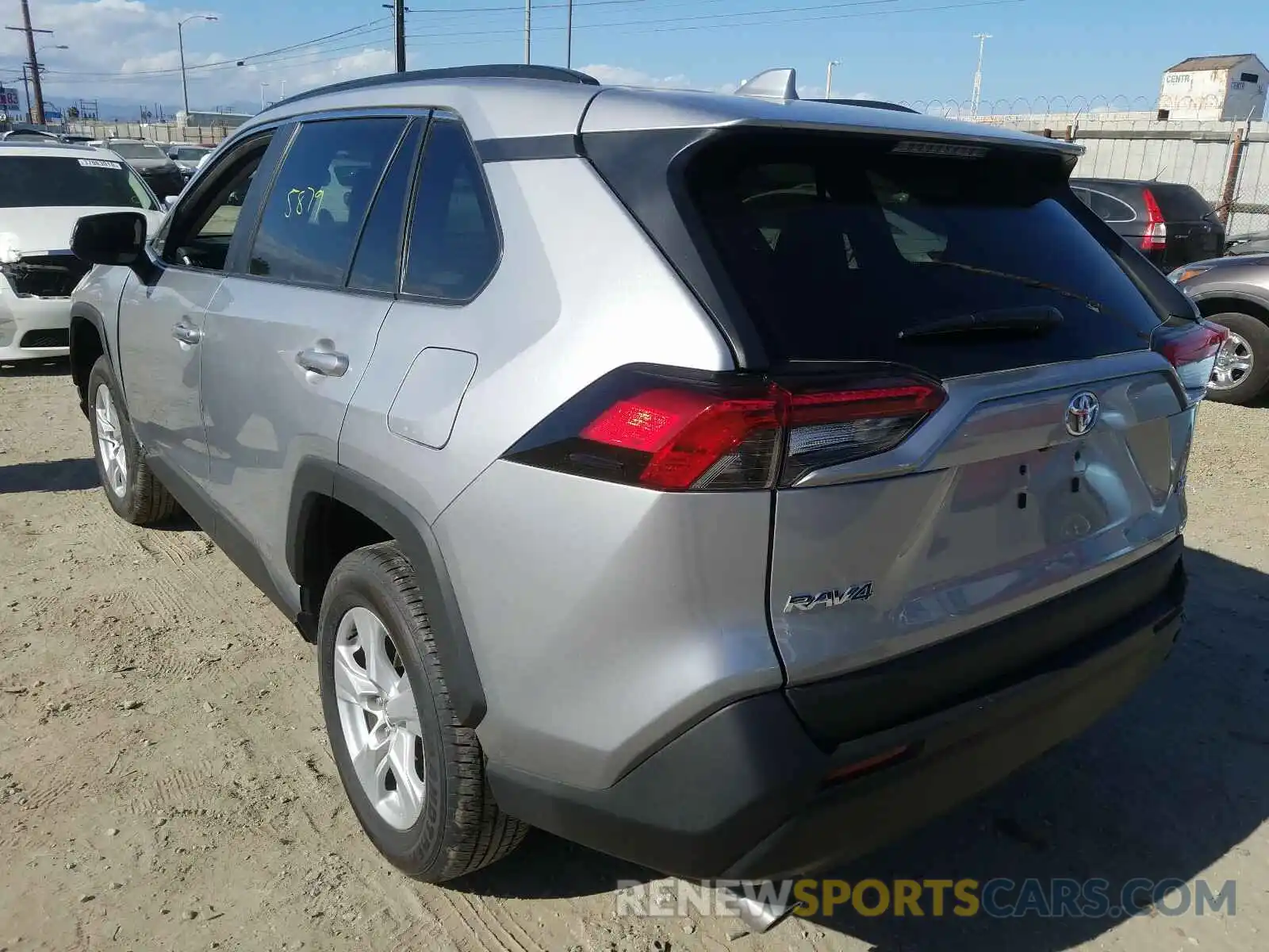 3 Photograph of a damaged car 2T3W1RFV1LC045450 TOYOTA RAV4 2020