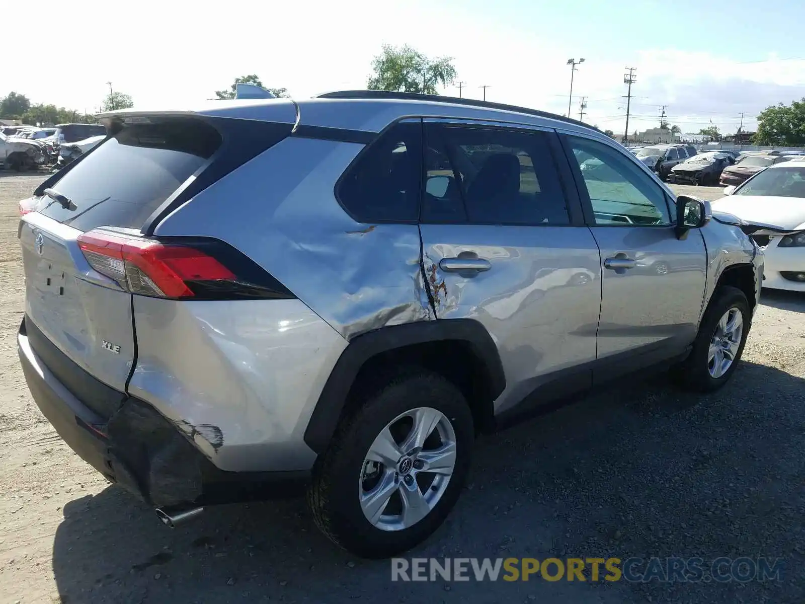 9 Photograph of a damaged car 2T3W1RFV1LC045450 TOYOTA RAV4 2020