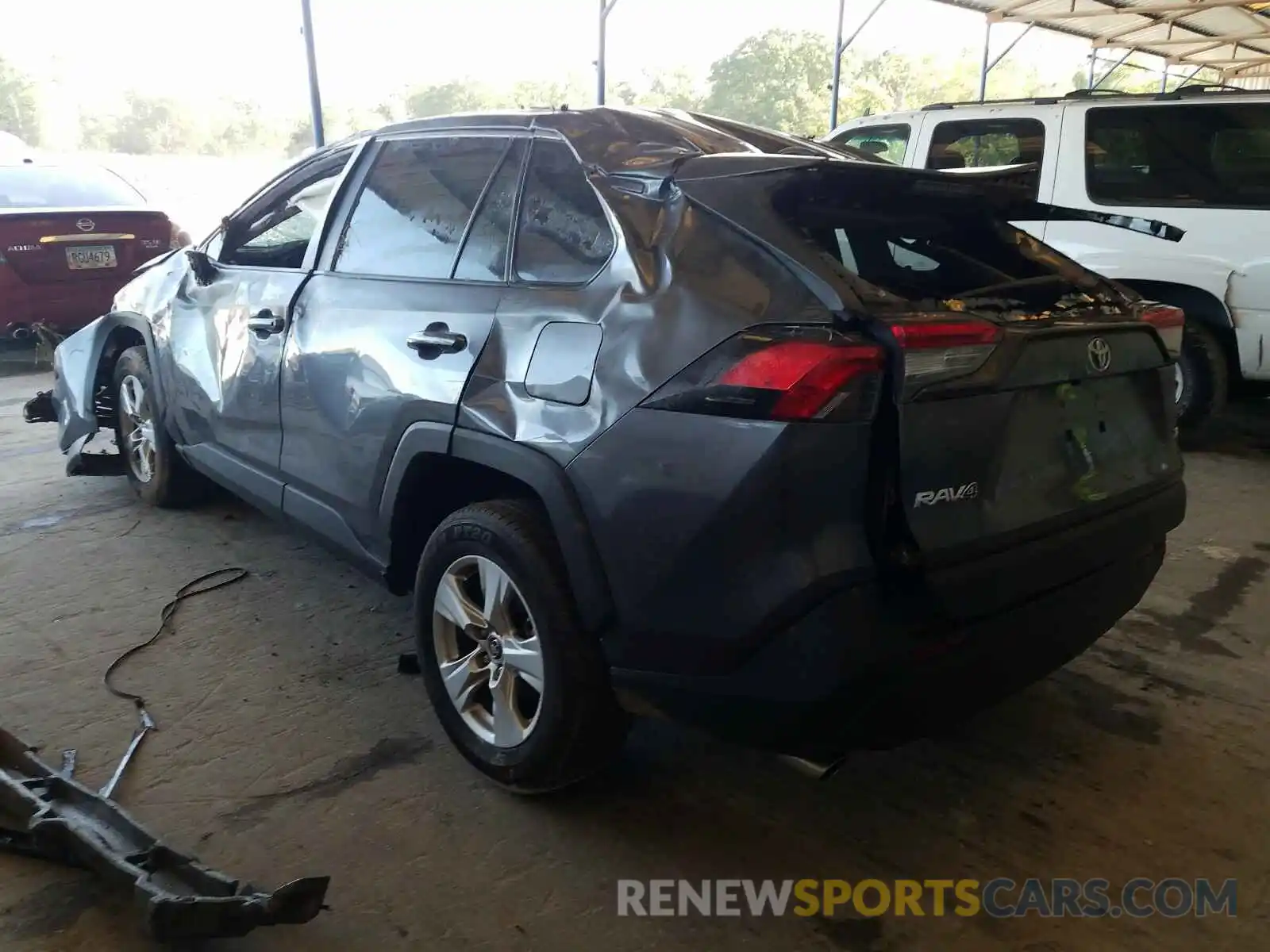 3 Photograph of a damaged car 2T3W1RFV1LC050289 TOYOTA RAV4 2020