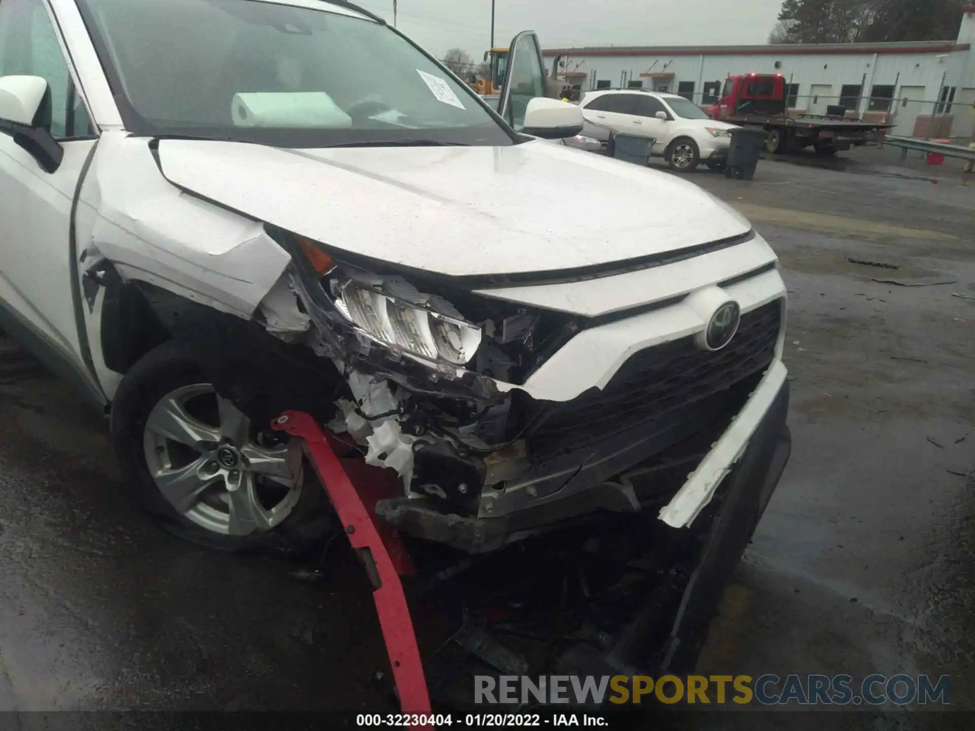 6 Photograph of a damaged car 2T3W1RFV1LC052401 TOYOTA RAV4 2020