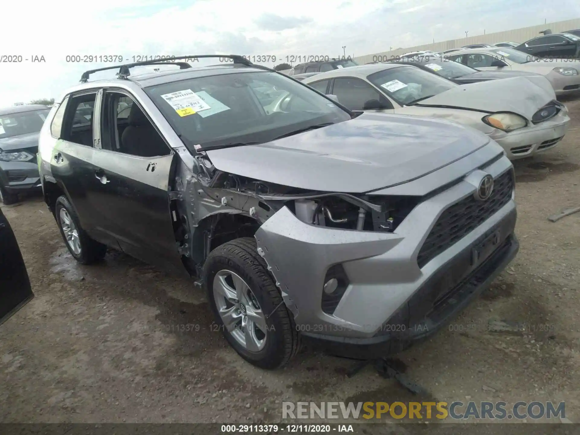 1 Photograph of a damaged car 2T3W1RFV1LC052902 TOYOTA RAV4 2020