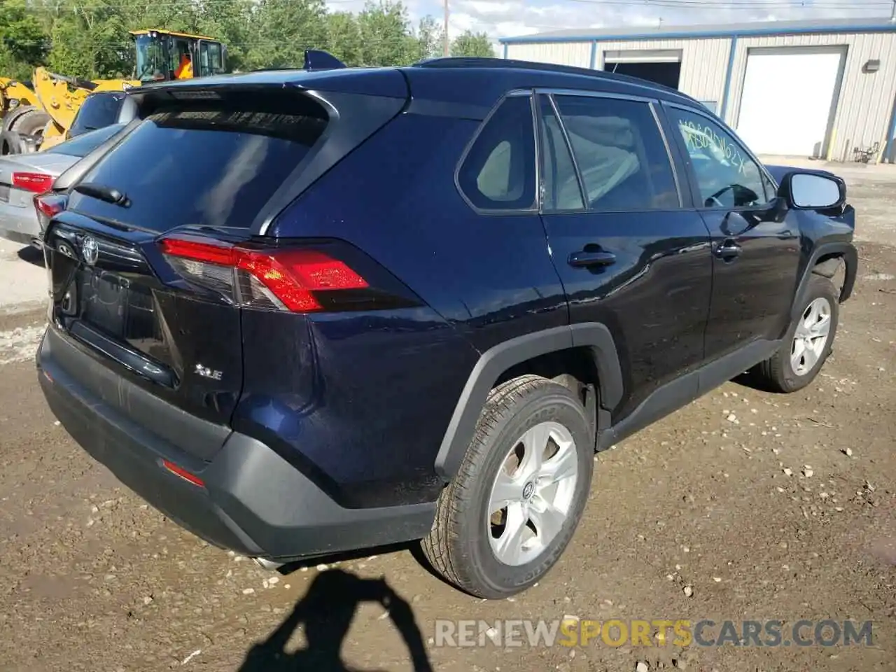 4 Photograph of a damaged car 2T3W1RFV1LC053385 TOYOTA RAV4 2020