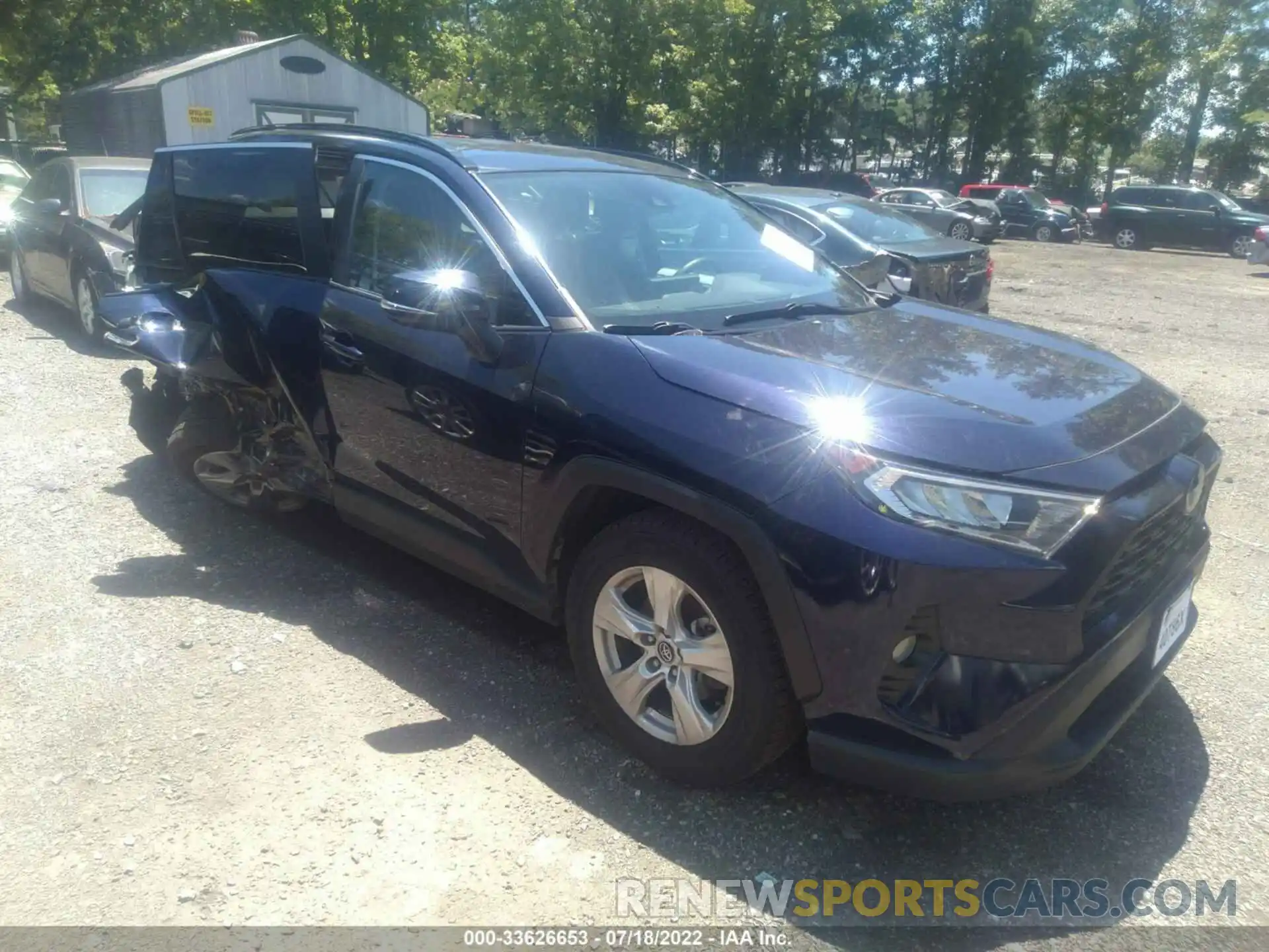 1 Фотография поврежденного автомобиля 2T3W1RFV1LC056061 TOYOTA RAV4 2020