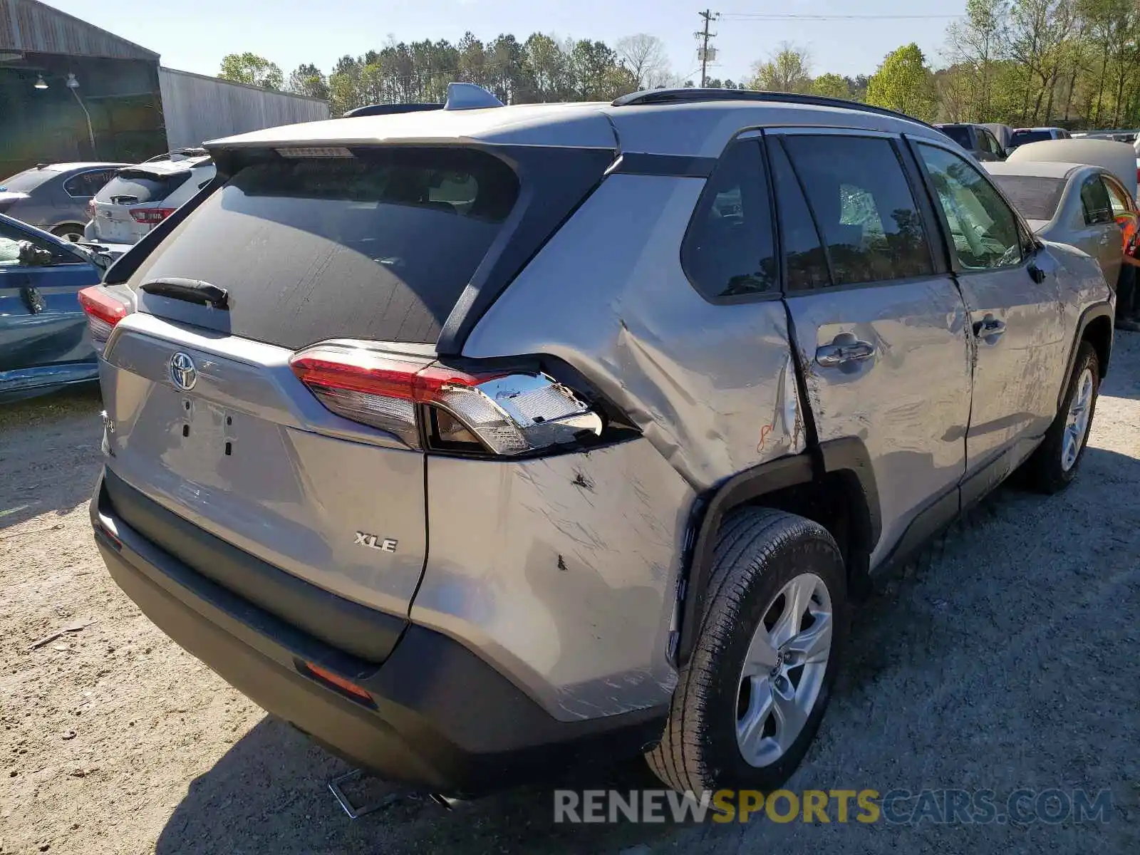 4 Photograph of a damaged car 2T3W1RFV1LC056383 TOYOTA RAV4 2020