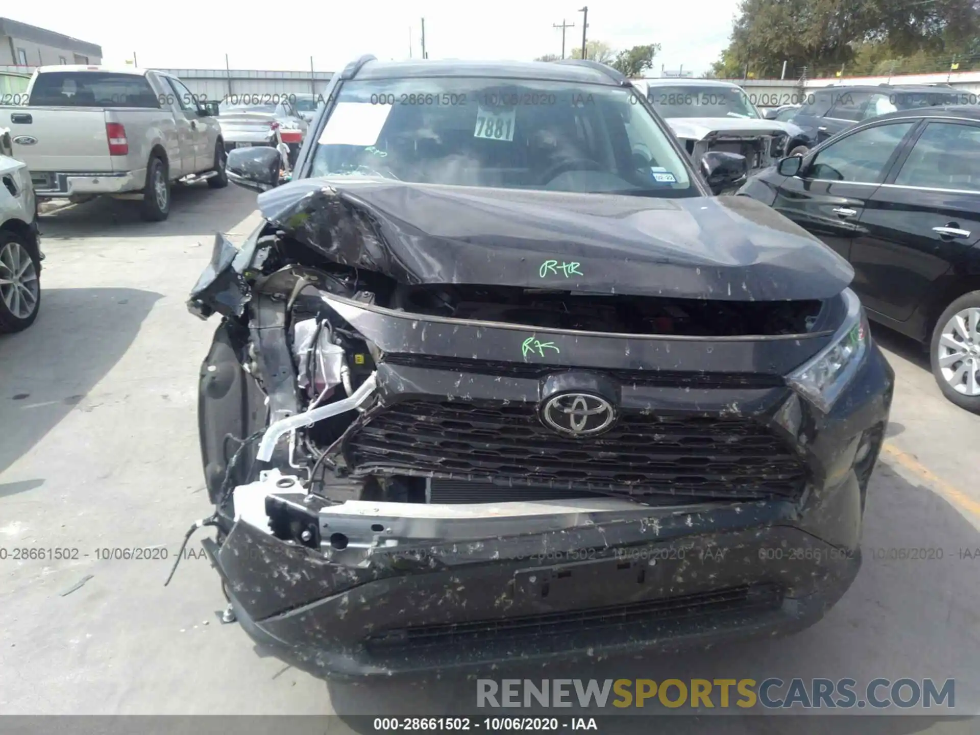 6 Photograph of a damaged car 2T3W1RFV1LC056545 TOYOTA RAV4 2020