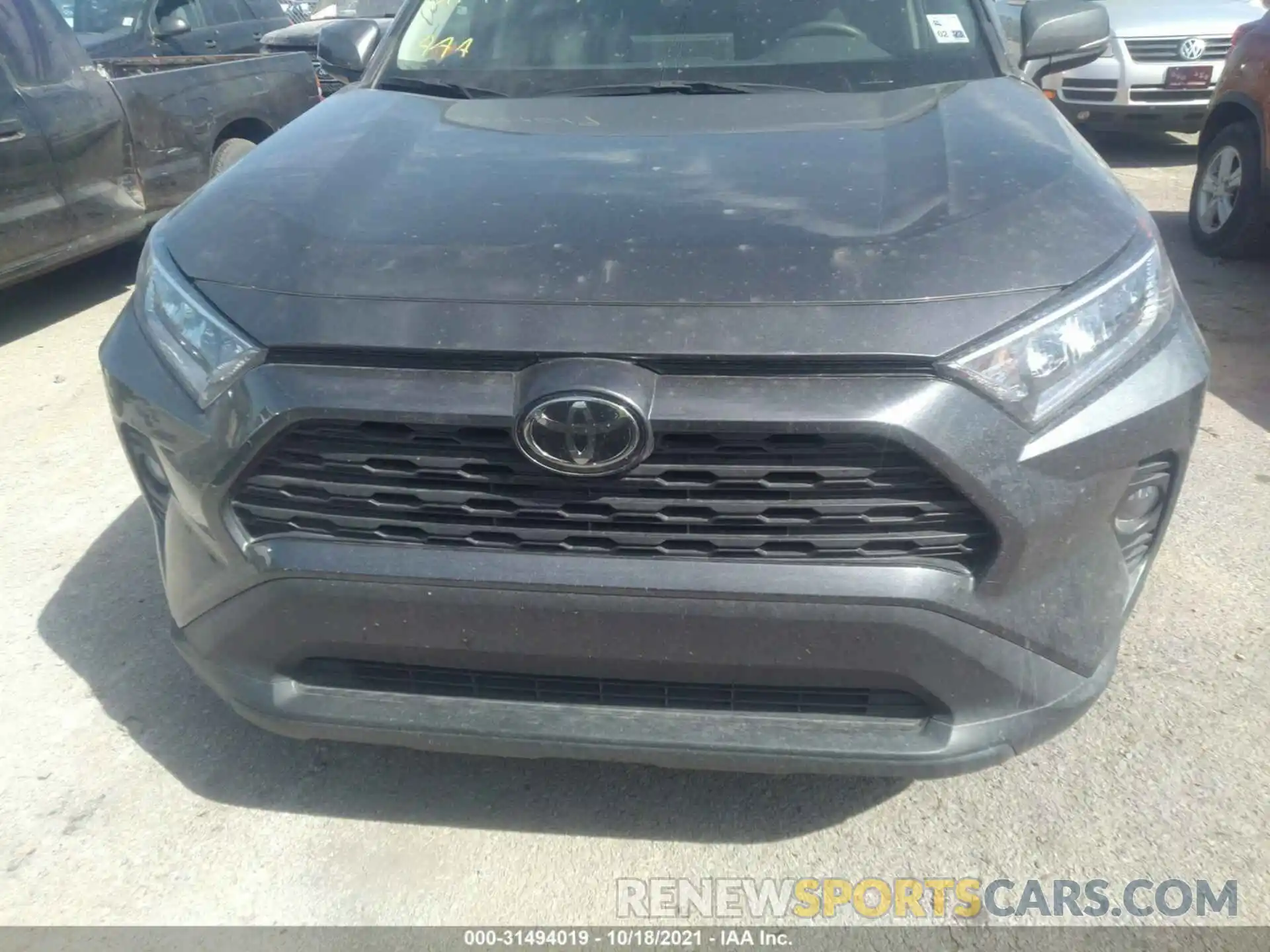 6 Photograph of a damaged car 2T3W1RFV1LC059512 TOYOTA RAV4 2020