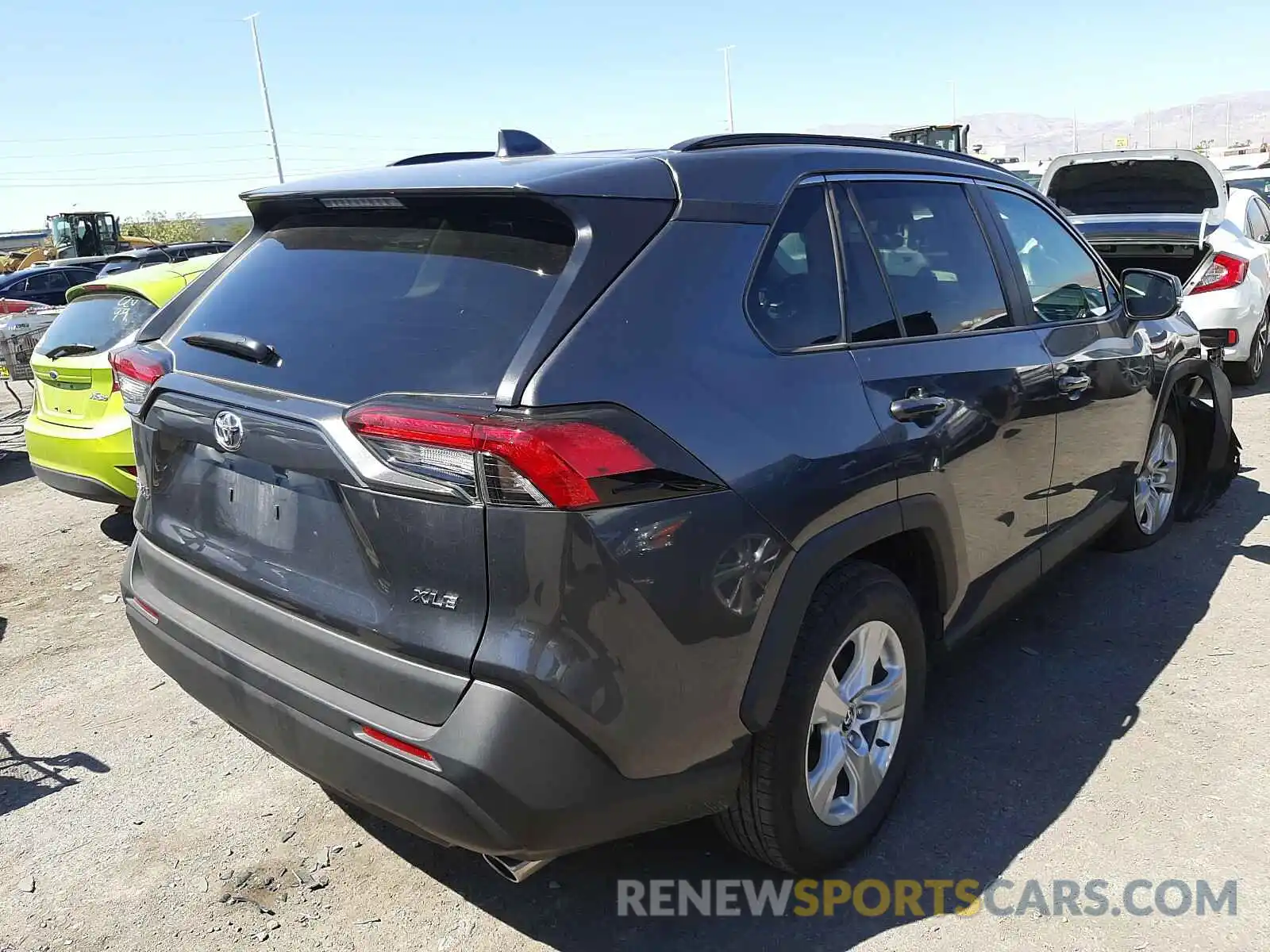 4 Photograph of a damaged car 2T3W1RFV1LC059851 TOYOTA RAV4 2020