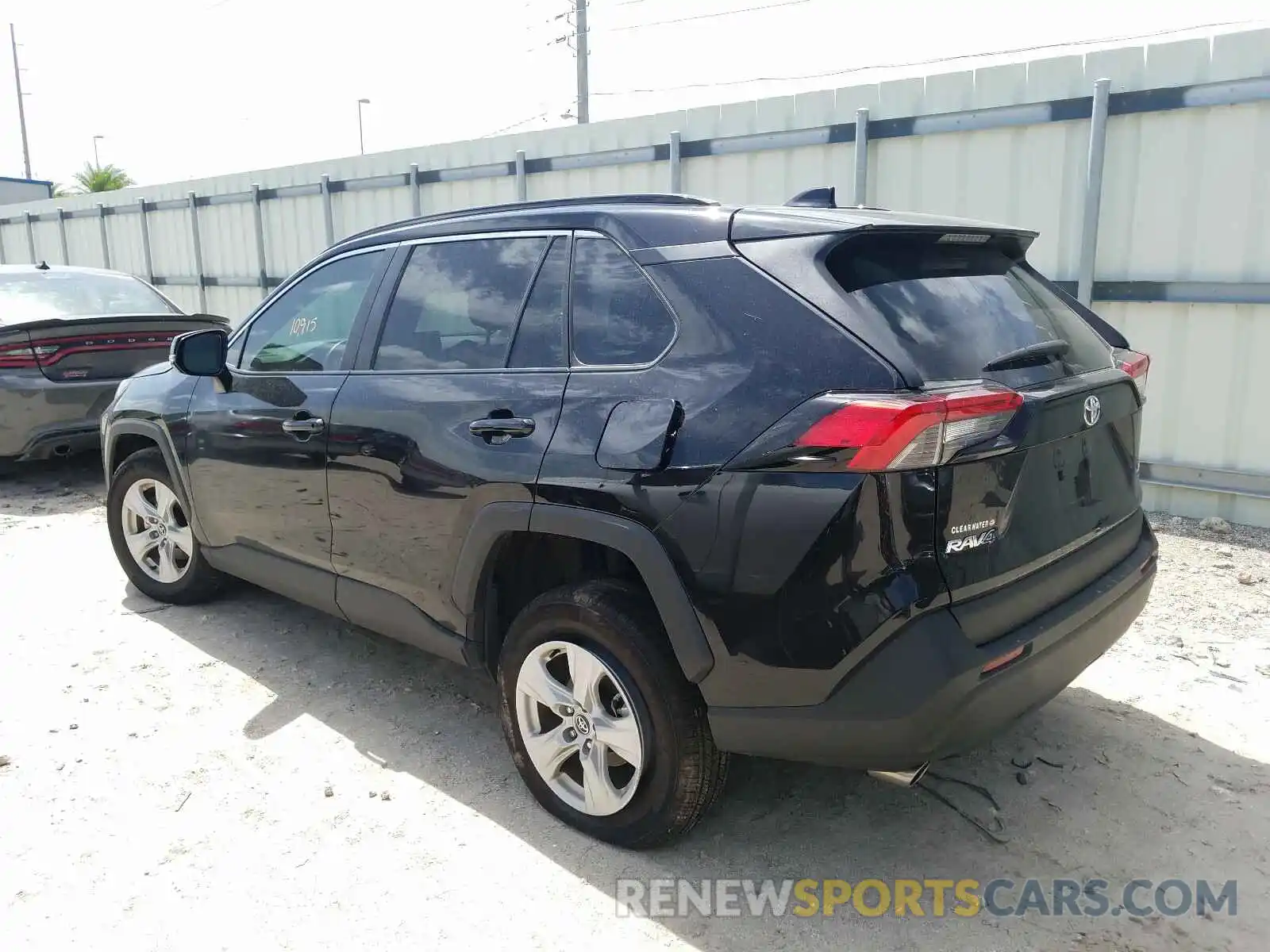 3 Photograph of a damaged car 2T3W1RFV1LC062894 TOYOTA RAV4 2020