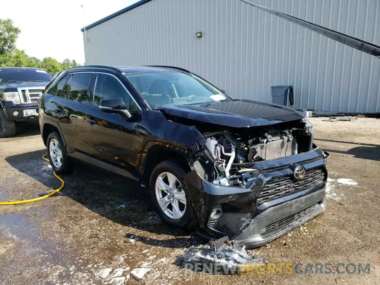 9 Photograph of a damaged car 2T3W1RFV1LC070607 TOYOTA RAV4 2020