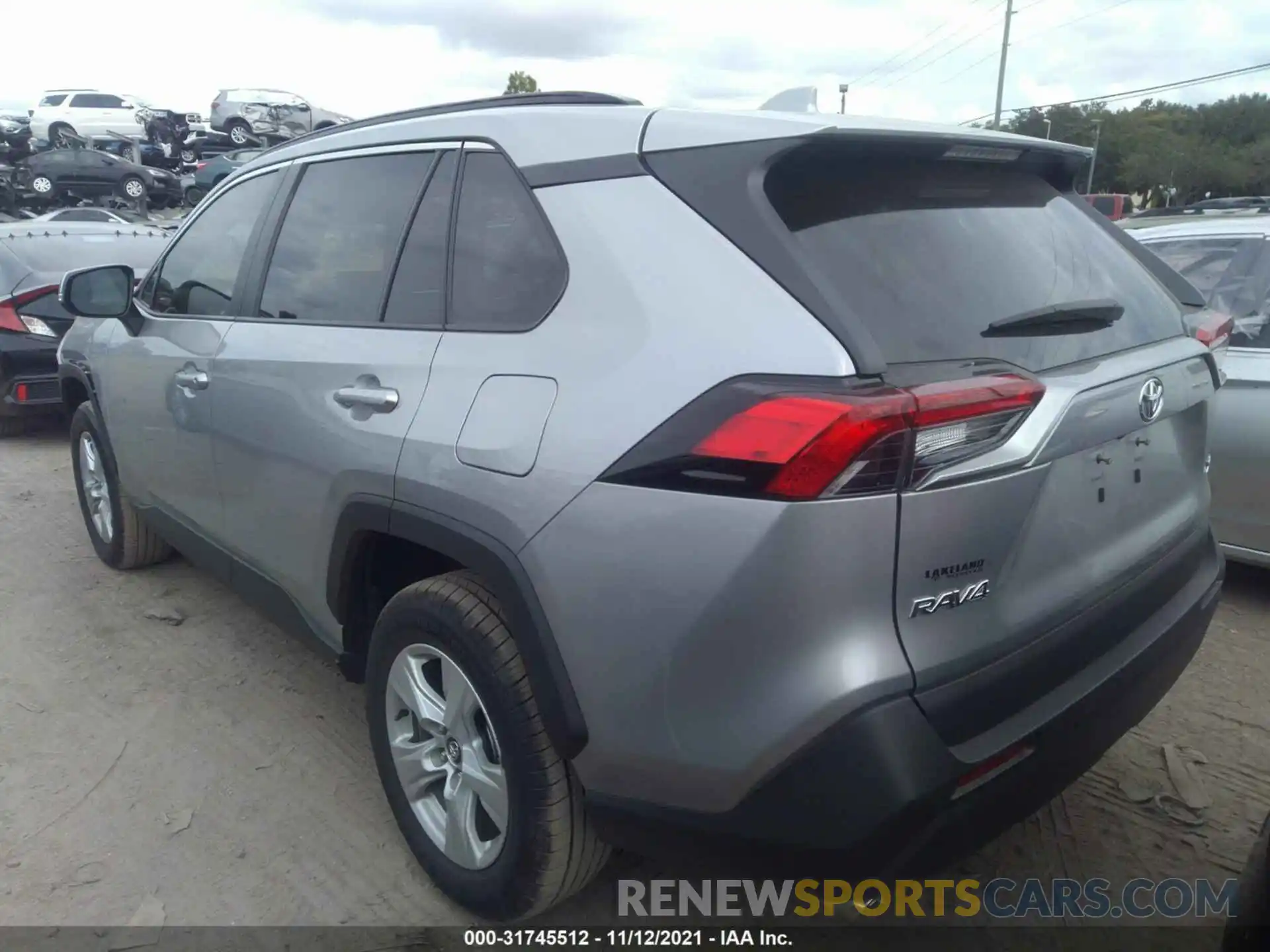 3 Photograph of a damaged car 2T3W1RFV1LC075872 TOYOTA RAV4 2020