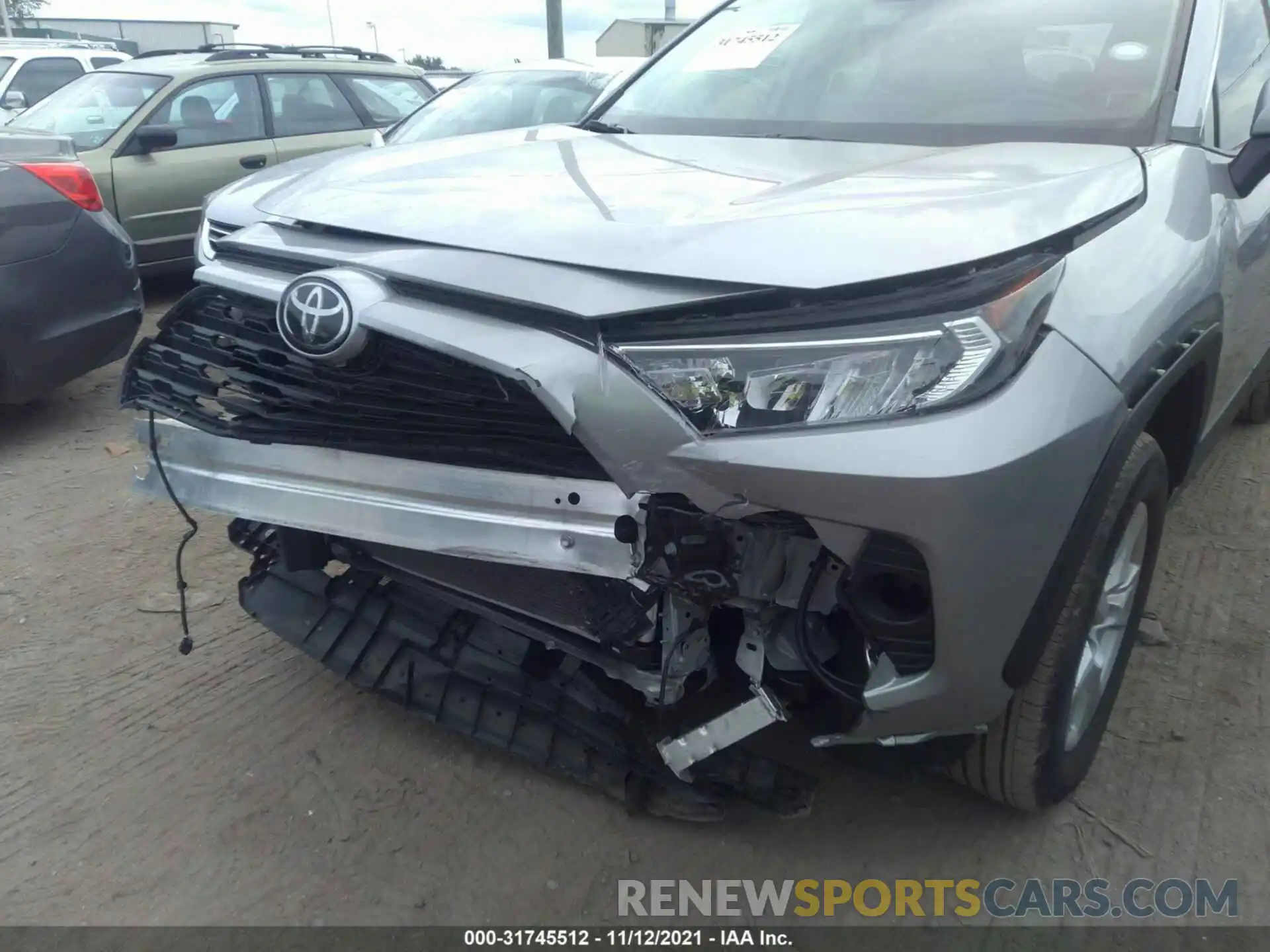 6 Photograph of a damaged car 2T3W1RFV1LC075872 TOYOTA RAV4 2020