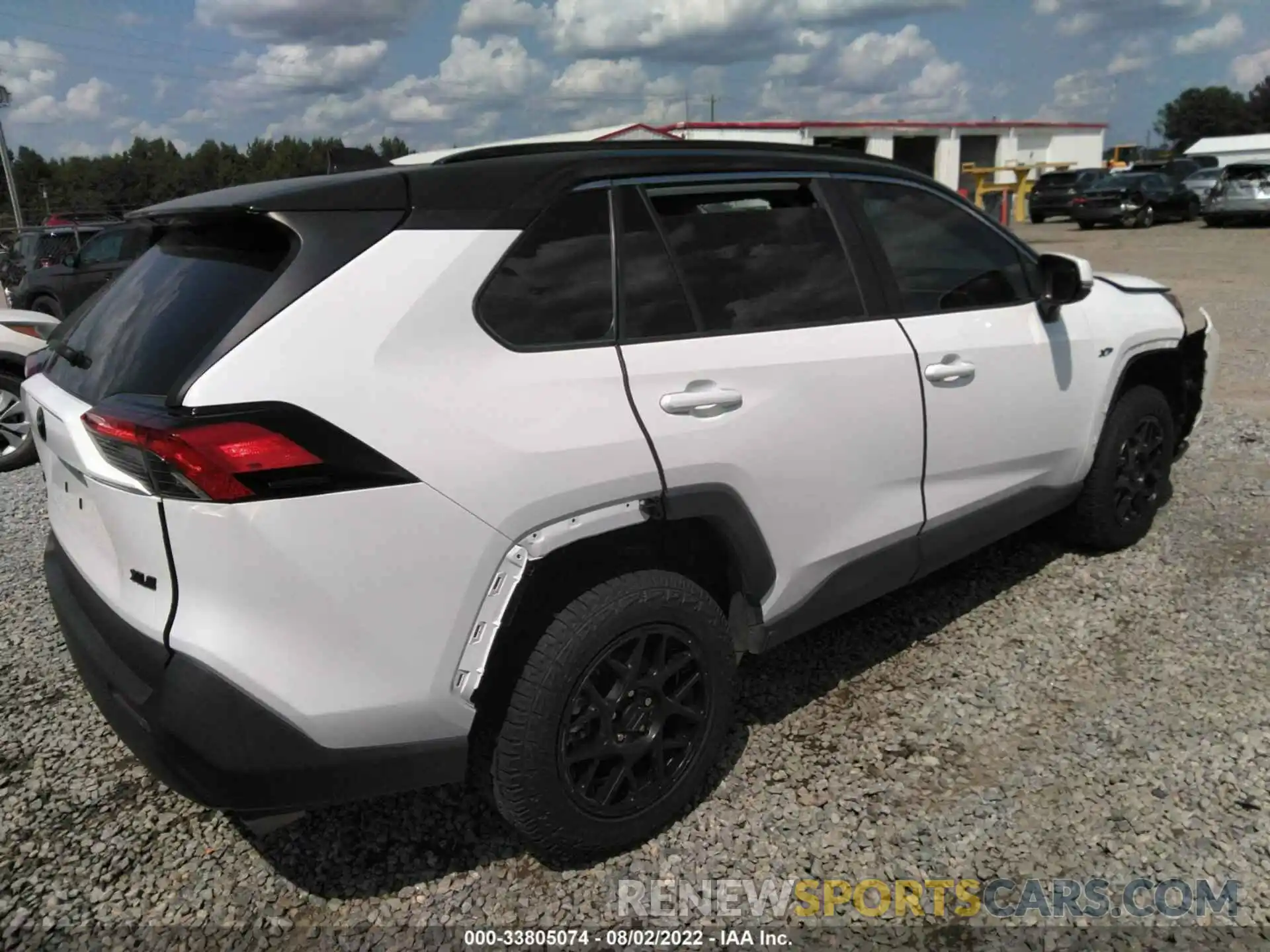 4 Photograph of a damaged car 2T3W1RFV1LC076164 TOYOTA RAV4 2020