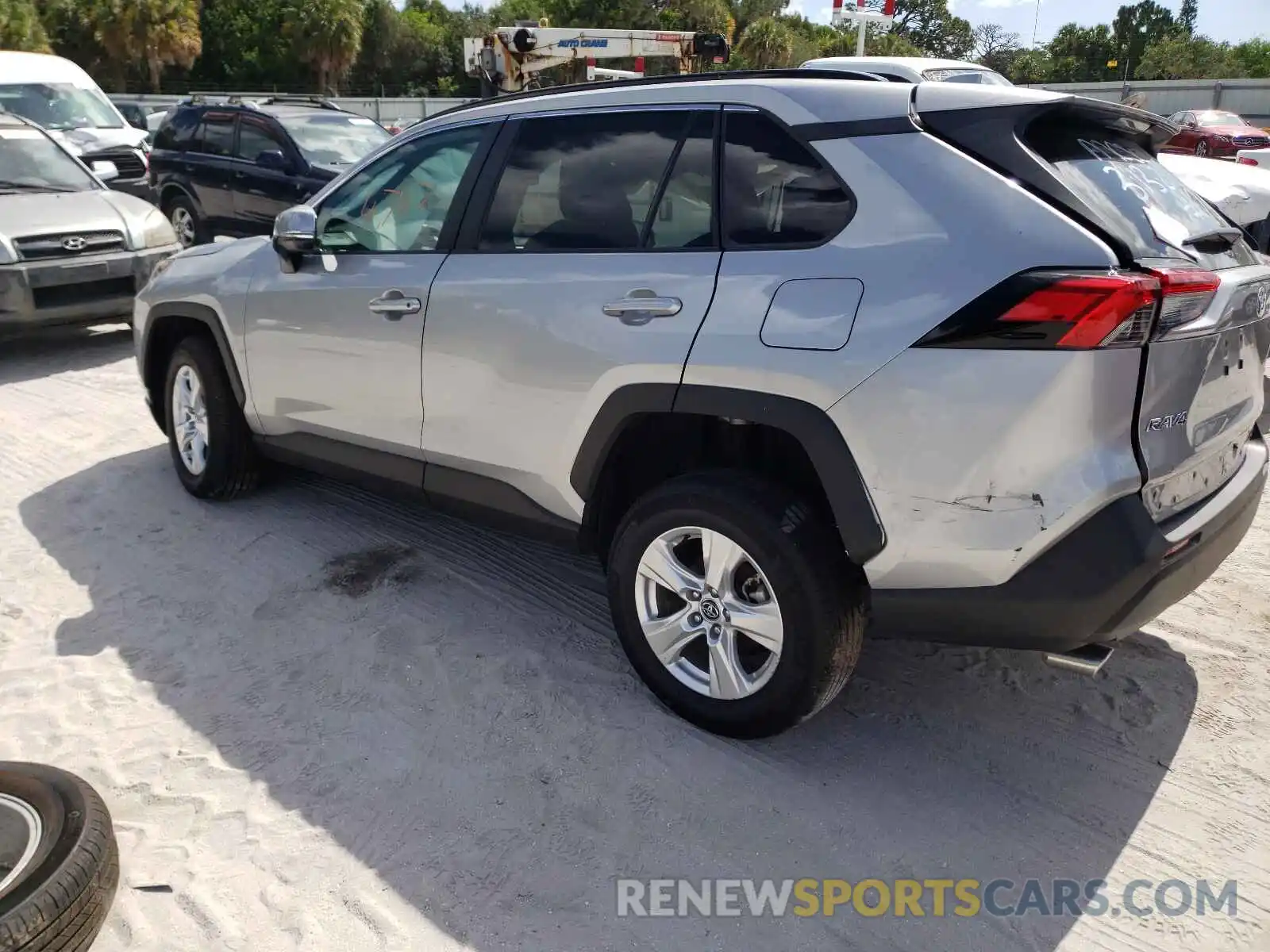 3 Photograph of a damaged car 2T3W1RFV1LC077430 TOYOTA RAV4 2020