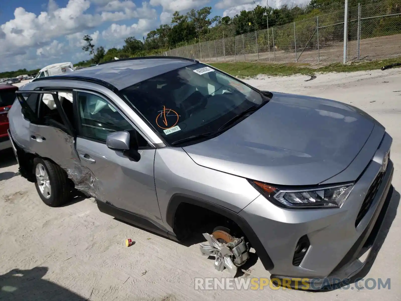 9 Photograph of a damaged car 2T3W1RFV1LC077430 TOYOTA RAV4 2020