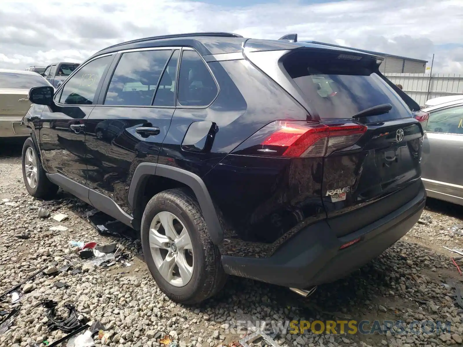 3 Фотография поврежденного автомобиля 2T3W1RFV1LC078254 TOYOTA RAV4 2020