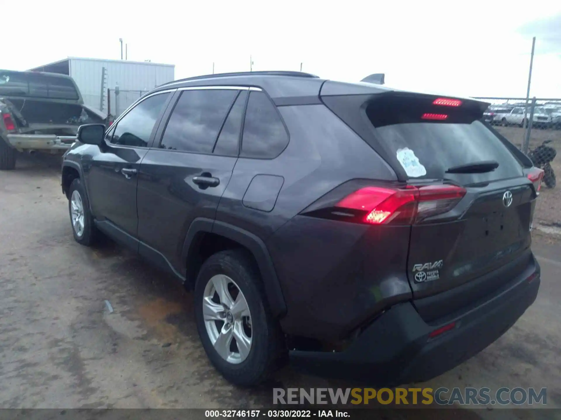 3 Photograph of a damaged car 2T3W1RFV1LC079923 TOYOTA RAV4 2020