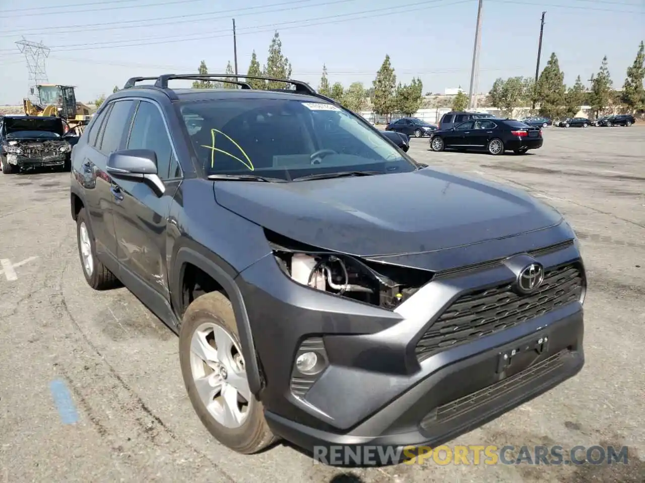 1 Photograph of a damaged car 2T3W1RFV1LC085754 TOYOTA RAV4 2020