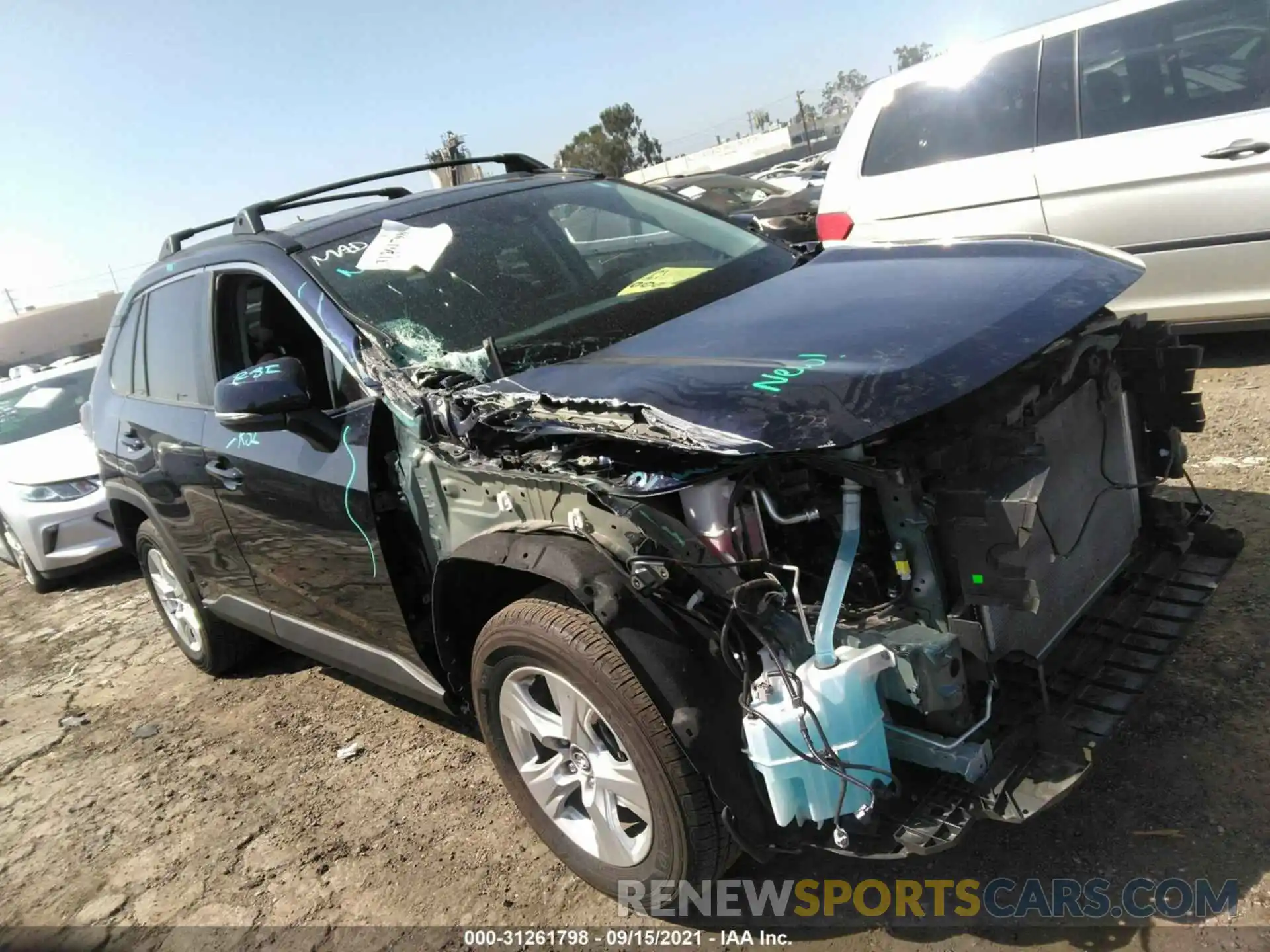 1 Photograph of a damaged car 2T3W1RFV1LW072694 TOYOTA RAV4 2020