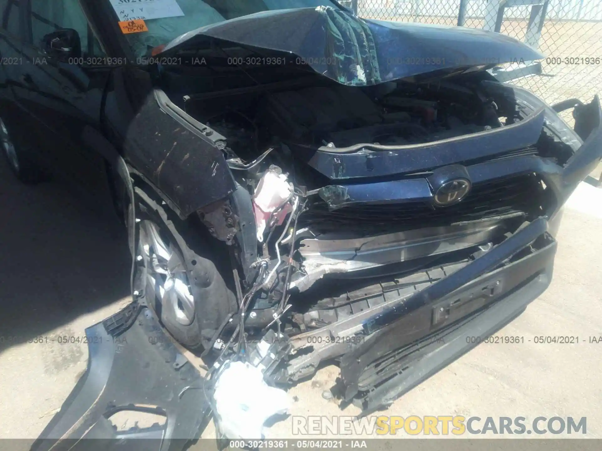 6 Photograph of a damaged car 2T3W1RFV1LW075319 TOYOTA RAV4 2020