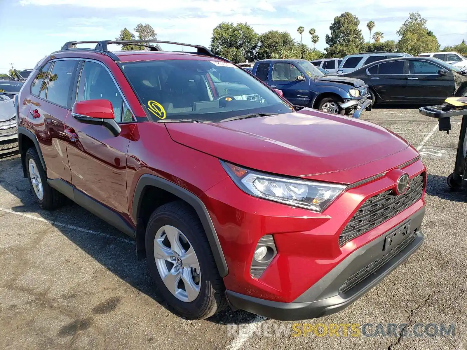 1 Photograph of a damaged car 2T3W1RFV1LW081248 TOYOTA RAV4 2020