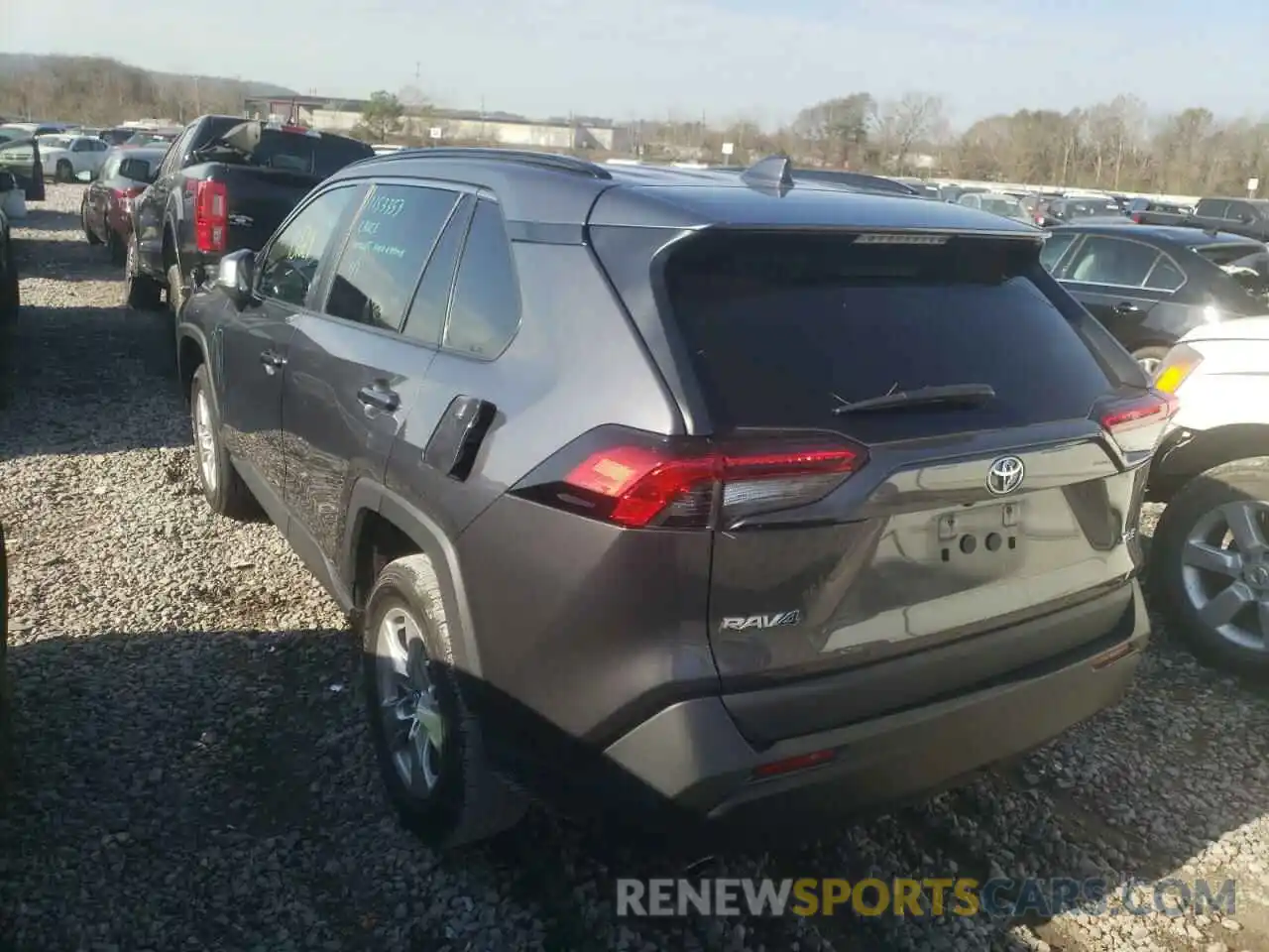 3 Photograph of a damaged car 2T3W1RFV1LW091049 TOYOTA RAV4 2020