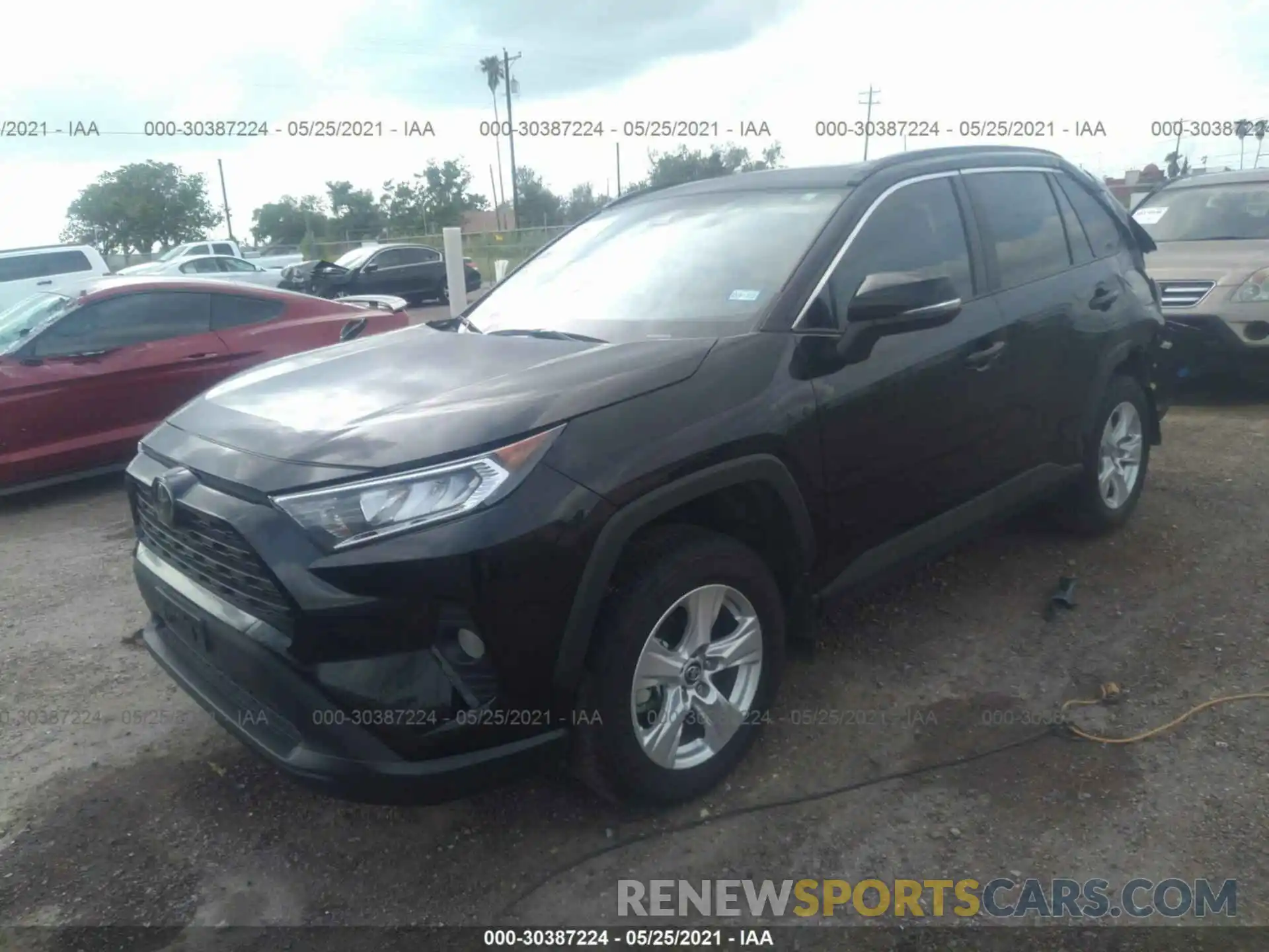 2 Photograph of a damaged car 2T3W1RFV1LW094310 TOYOTA RAV4 2020