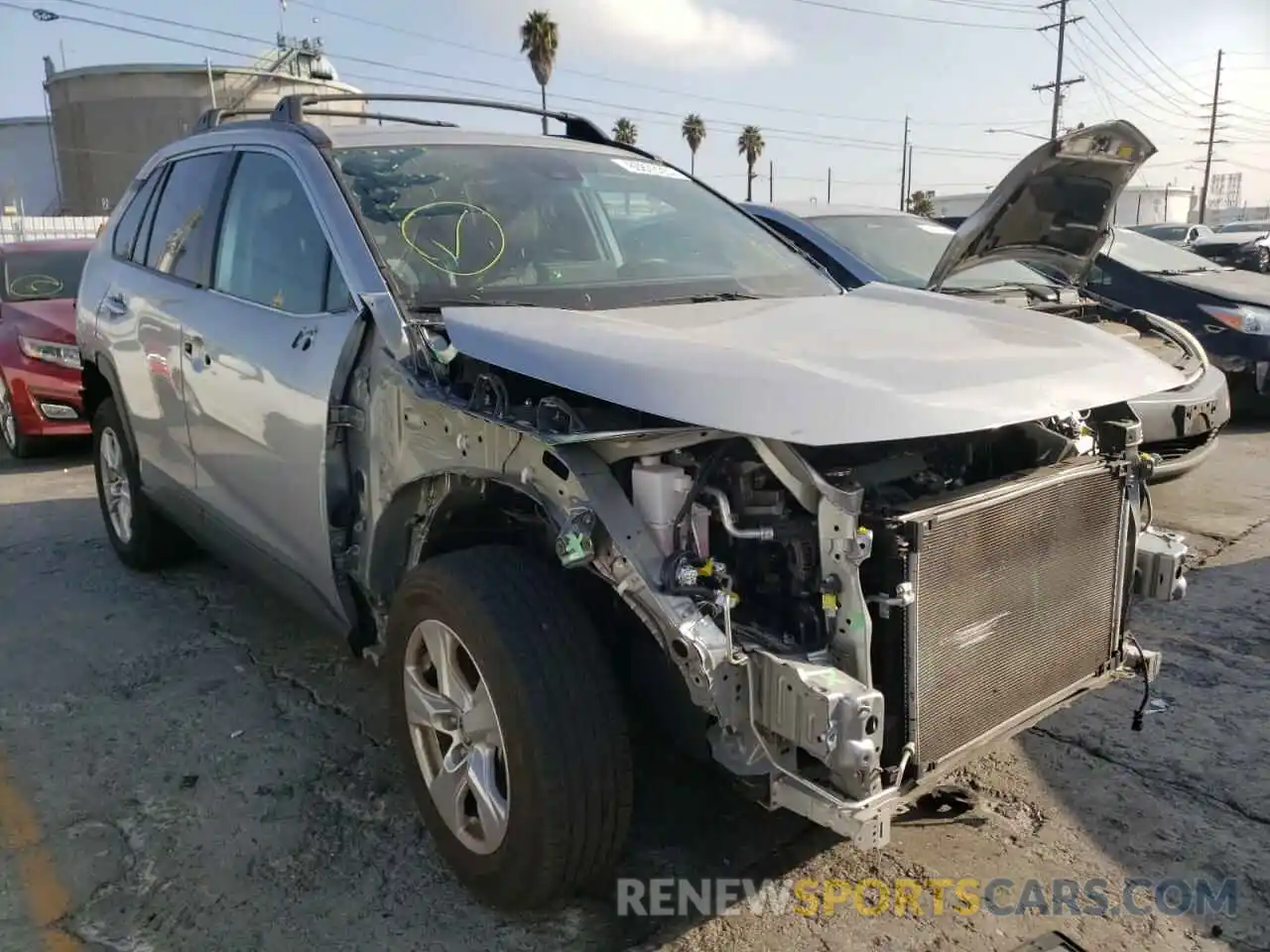 1 Photograph of a damaged car 2T3W1RFV1LW097188 TOYOTA RAV4 2020