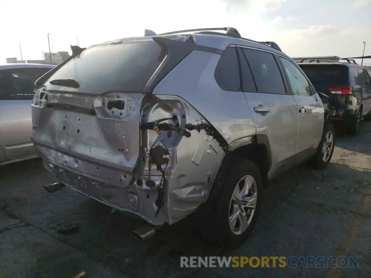 4 Photograph of a damaged car 2T3W1RFV1LW097188 TOYOTA RAV4 2020