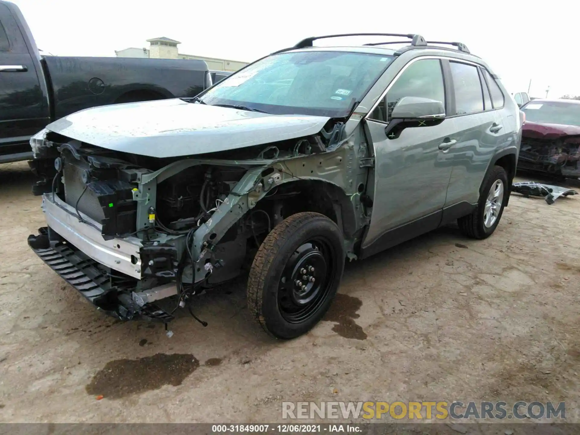 2 Photograph of a damaged car 2T3W1RFV1LW102096 TOYOTA RAV4 2020