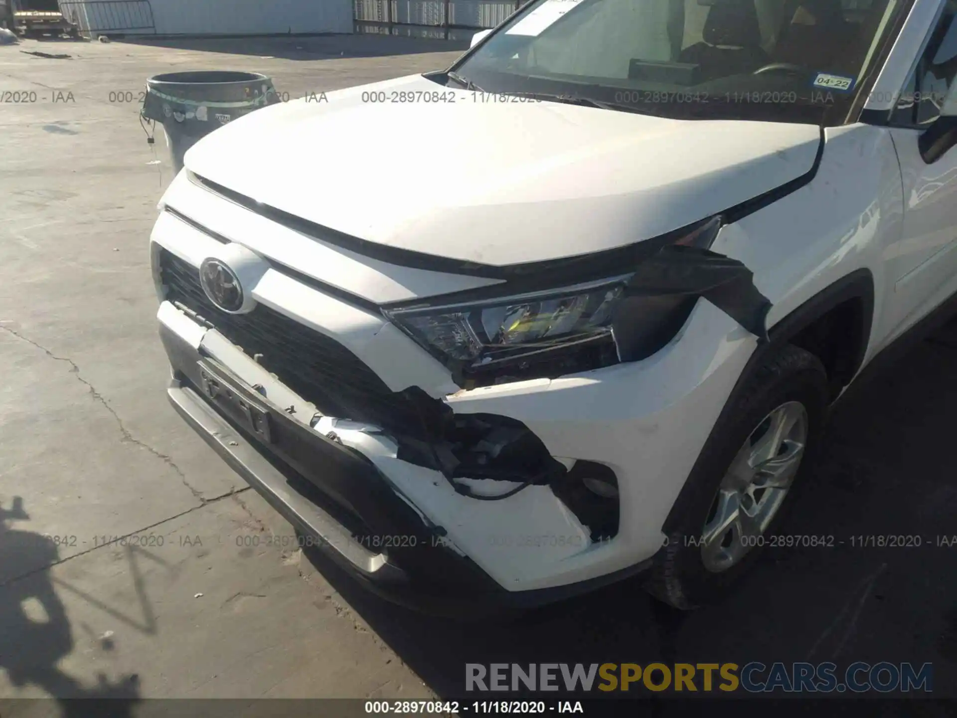 6 Photograph of a damaged car 2T3W1RFV2LC034621 TOYOTA RAV4 2020