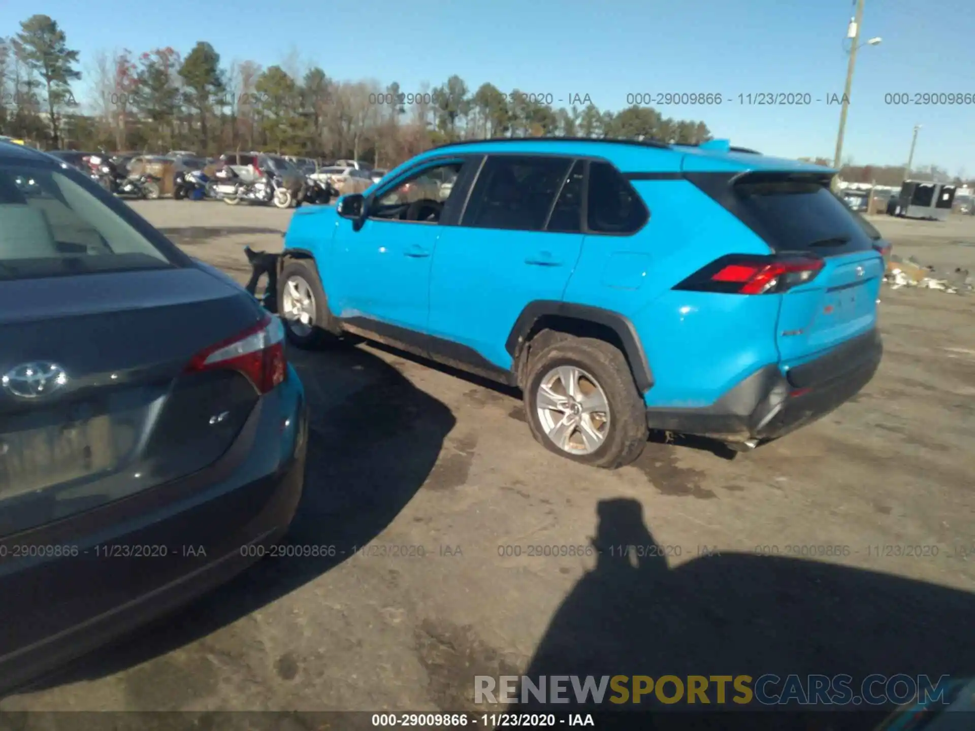 3 Photograph of a damaged car 2T3W1RFV2LC038605 TOYOTA RAV4 2020