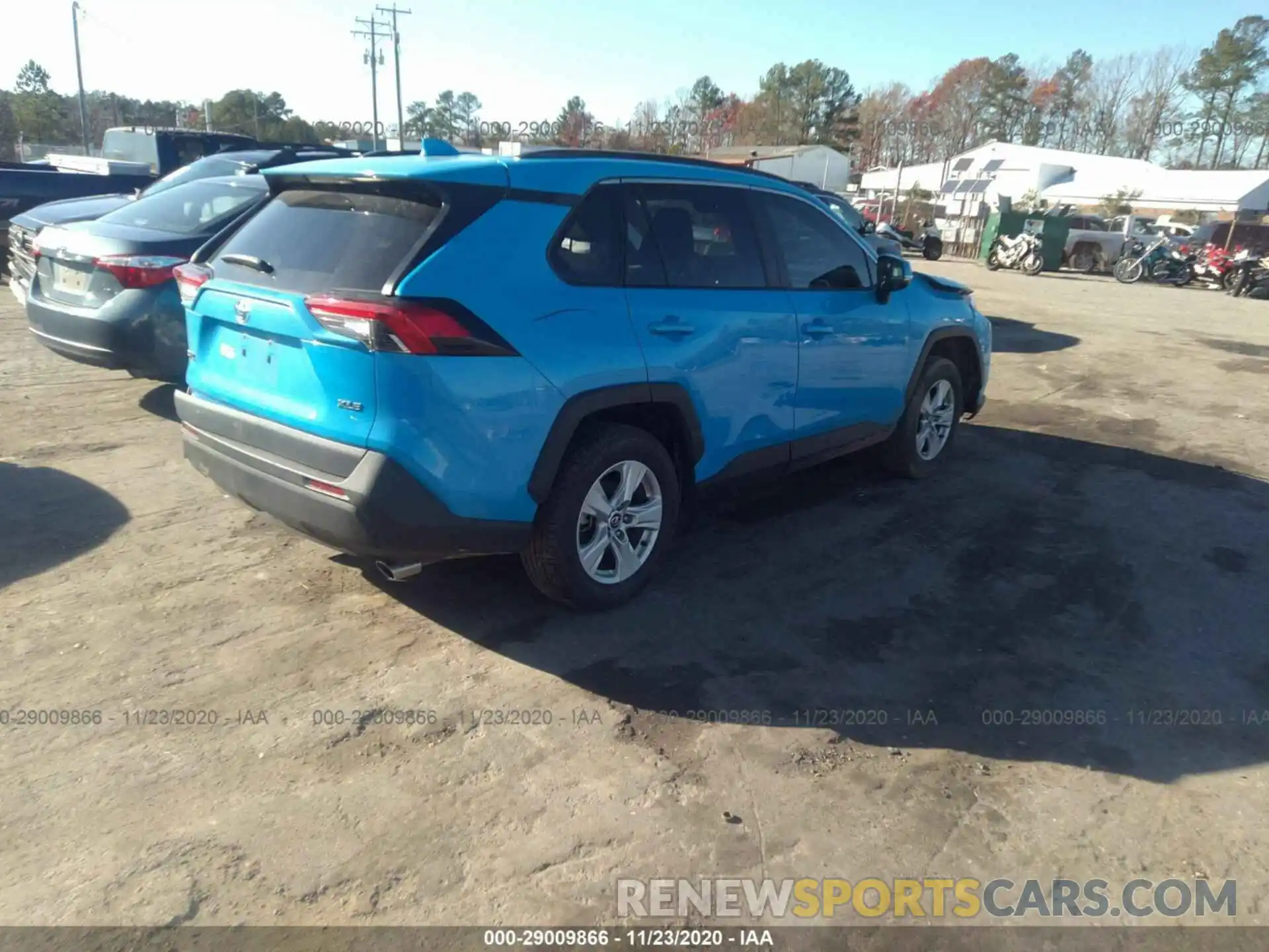 4 Photograph of a damaged car 2T3W1RFV2LC038605 TOYOTA RAV4 2020