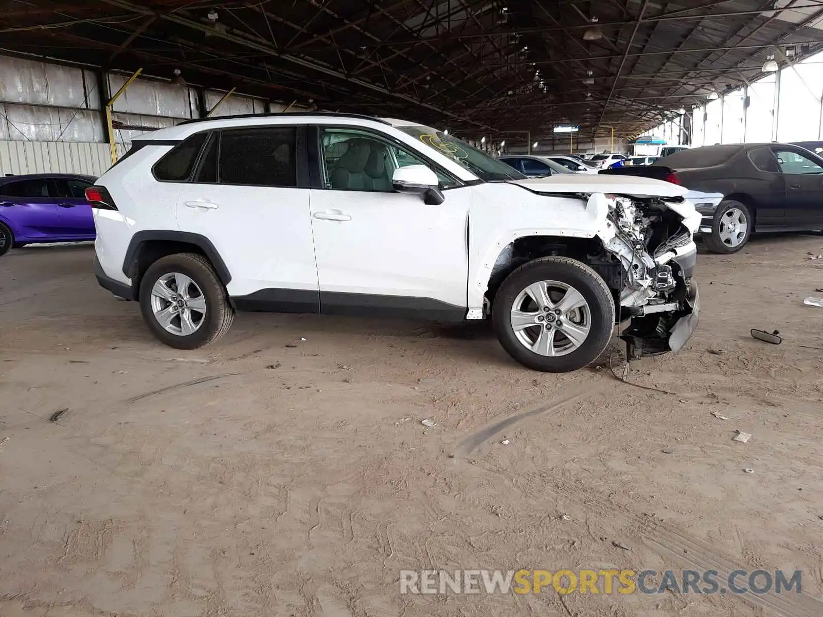 9 Photograph of a damaged car 2T3W1RFV2LC042198 TOYOTA RAV4 2020