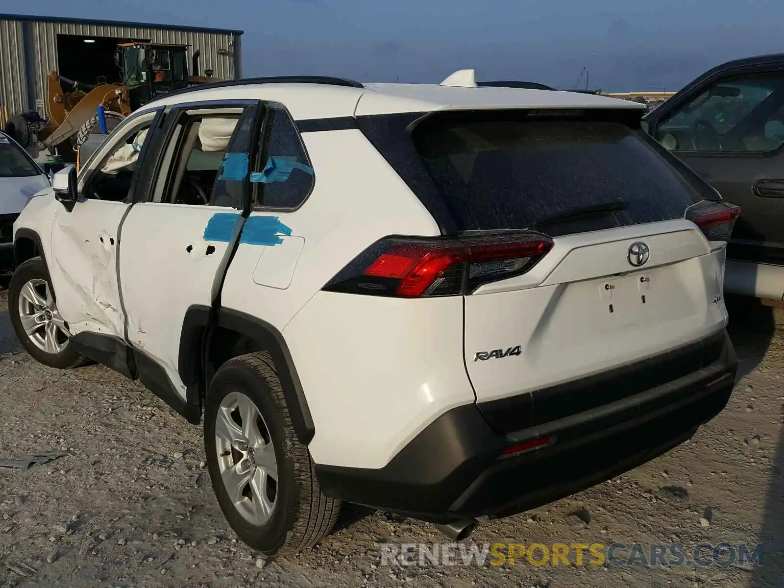 3 Photograph of a damaged car 2T3W1RFV2LC043805 TOYOTA RAV4 2020