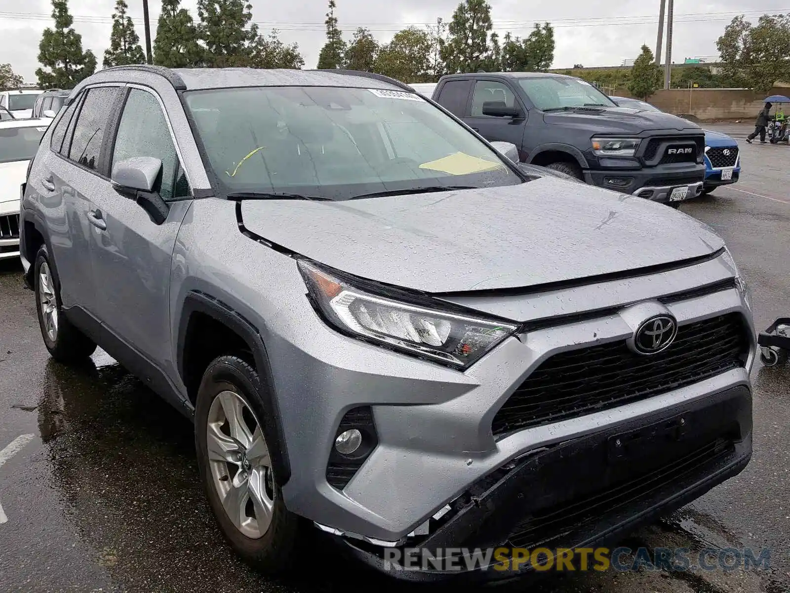 1 Photograph of a damaged car 2T3W1RFV2LC044338 TOYOTA RAV4 2020