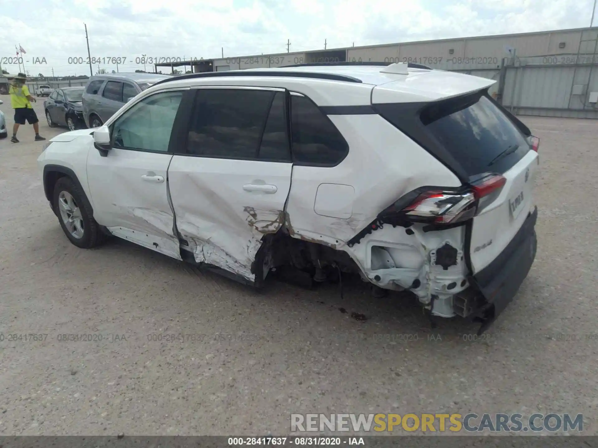 3 Photograph of a damaged car 2T3W1RFV2LC044856 TOYOTA RAV4 2020