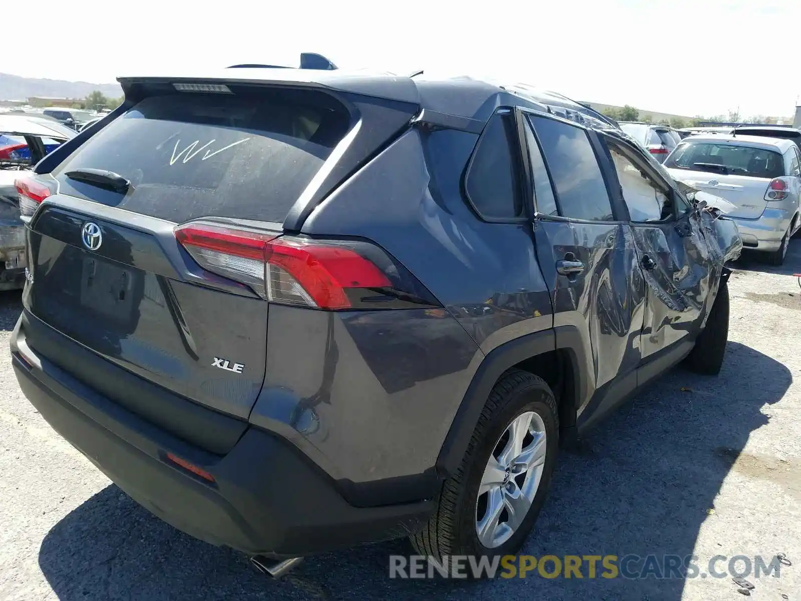 4 Photograph of a damaged car 2T3W1RFV2LC046784 TOYOTA RAV4 2020