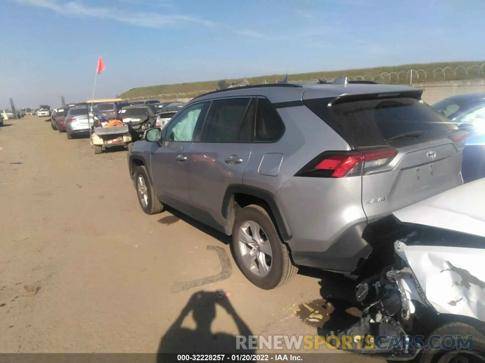 3 Photograph of a damaged car 2T3W1RFV2LC052889 TOYOTA RAV4 2020