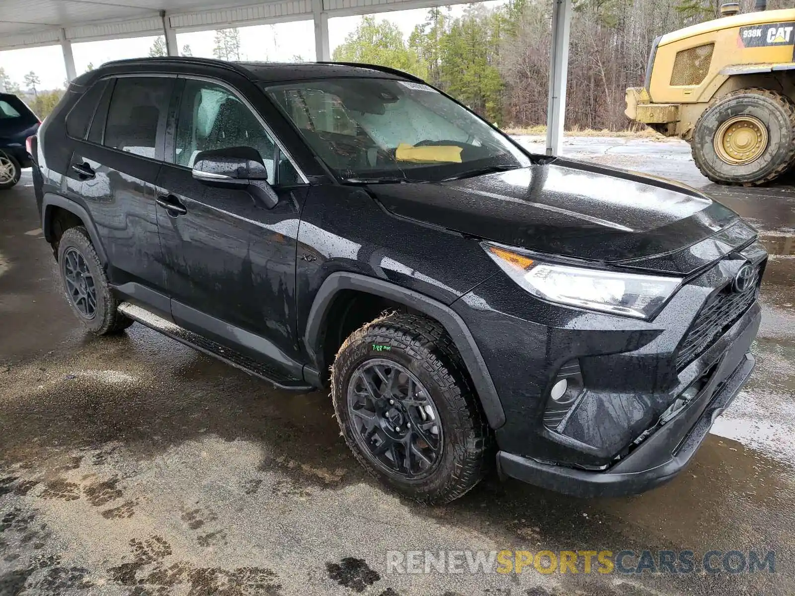 1 Photograph of a damaged car 2T3W1RFV2LC053492 TOYOTA RAV4 2020