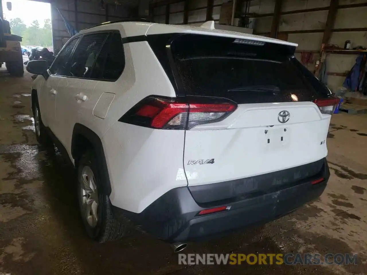 3 Photograph of a damaged car 2T3W1RFV2LC053508 TOYOTA RAV4 2020