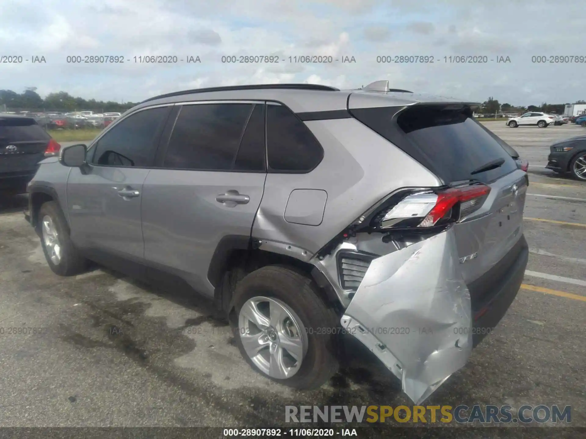 6 Photograph of a damaged car 2T3W1RFV2LC055954 TOYOTA RAV4 2020