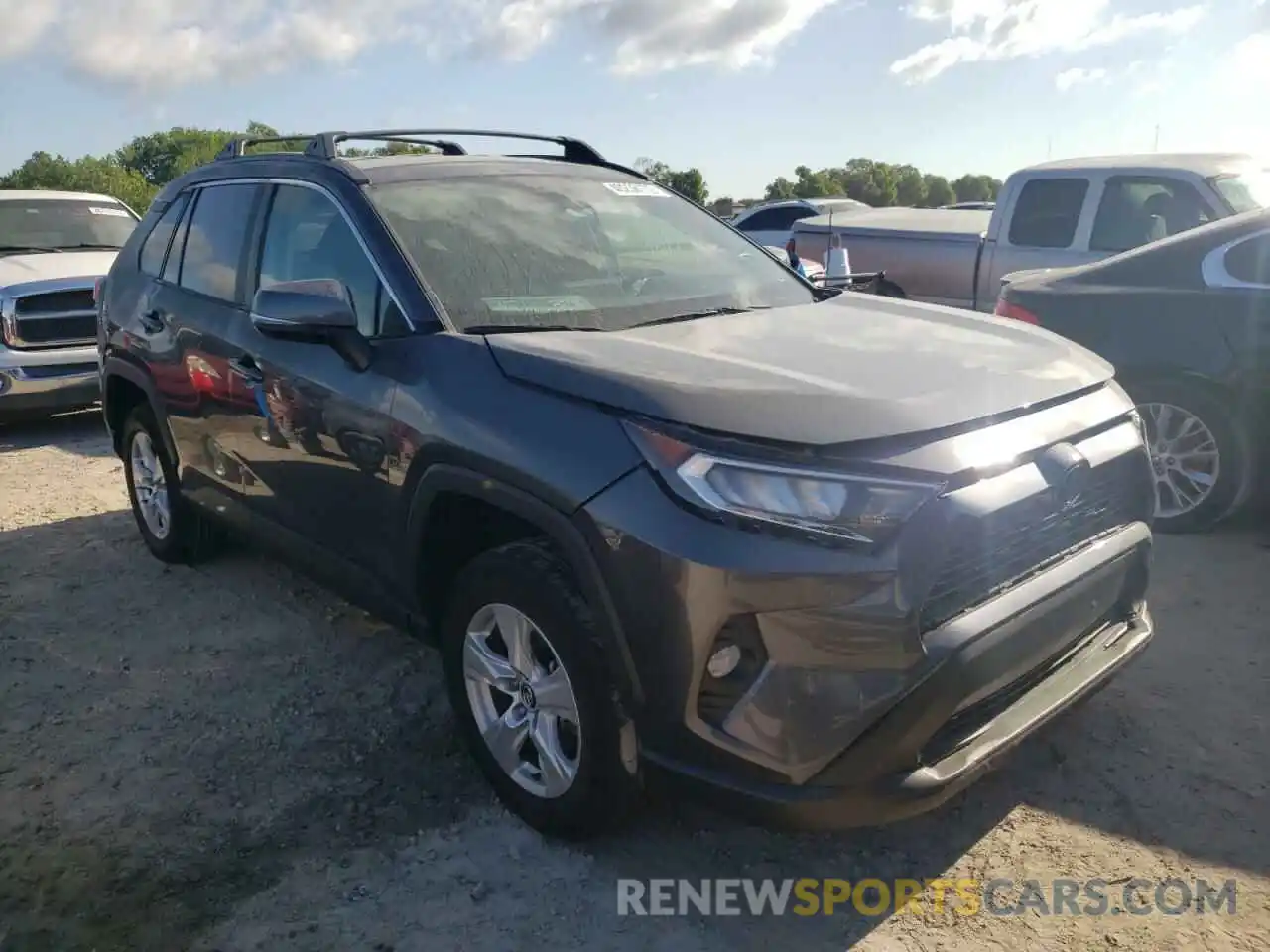 1 Photograph of a damaged car 2T3W1RFV2LC064072 TOYOTA RAV4 2020