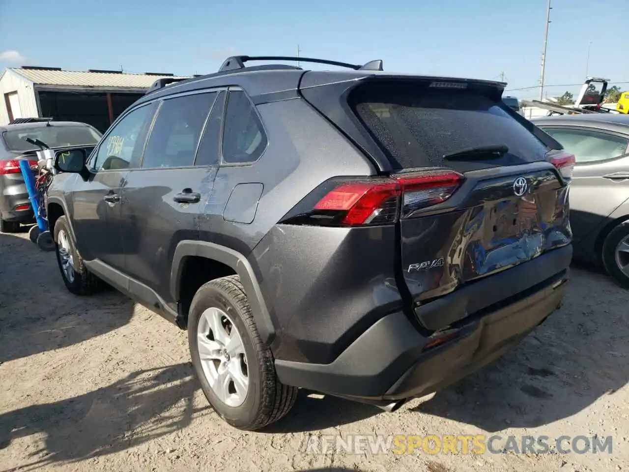 3 Photograph of a damaged car 2T3W1RFV2LC064072 TOYOTA RAV4 2020