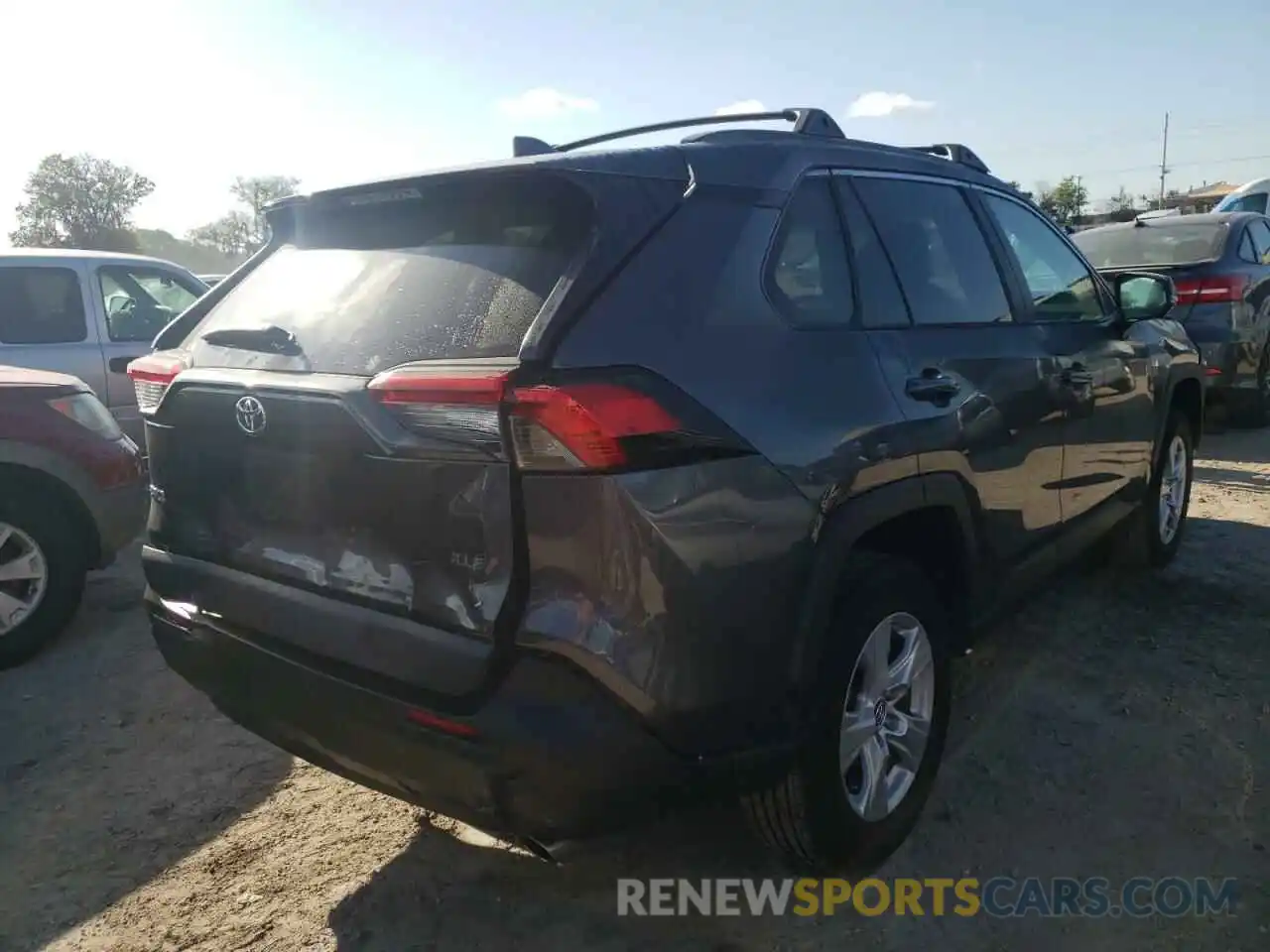 4 Photograph of a damaged car 2T3W1RFV2LC064072 TOYOTA RAV4 2020