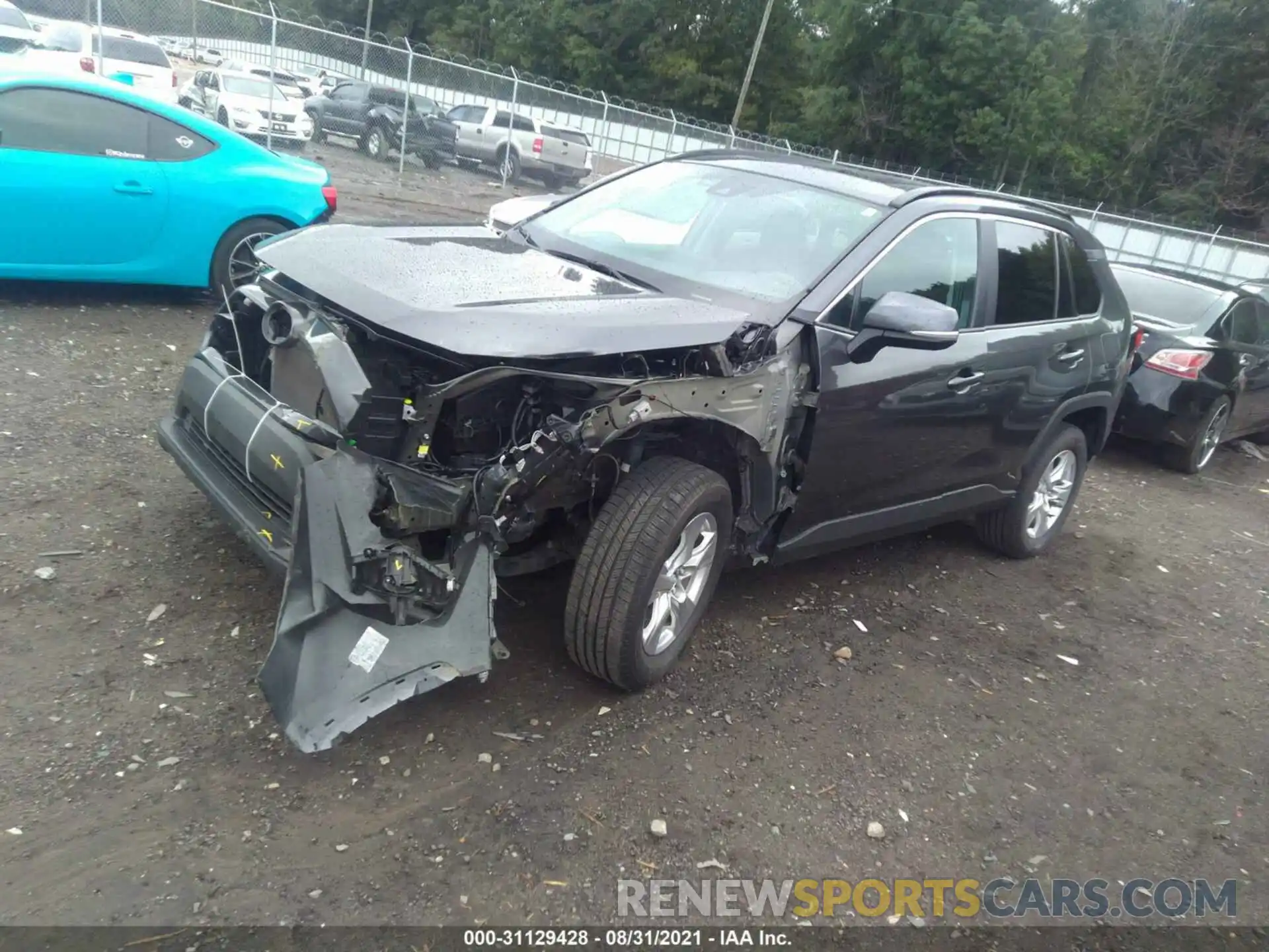 2 Фотография поврежденного автомобиля 2T3W1RFV2LC072558 TOYOTA RAV4 2020