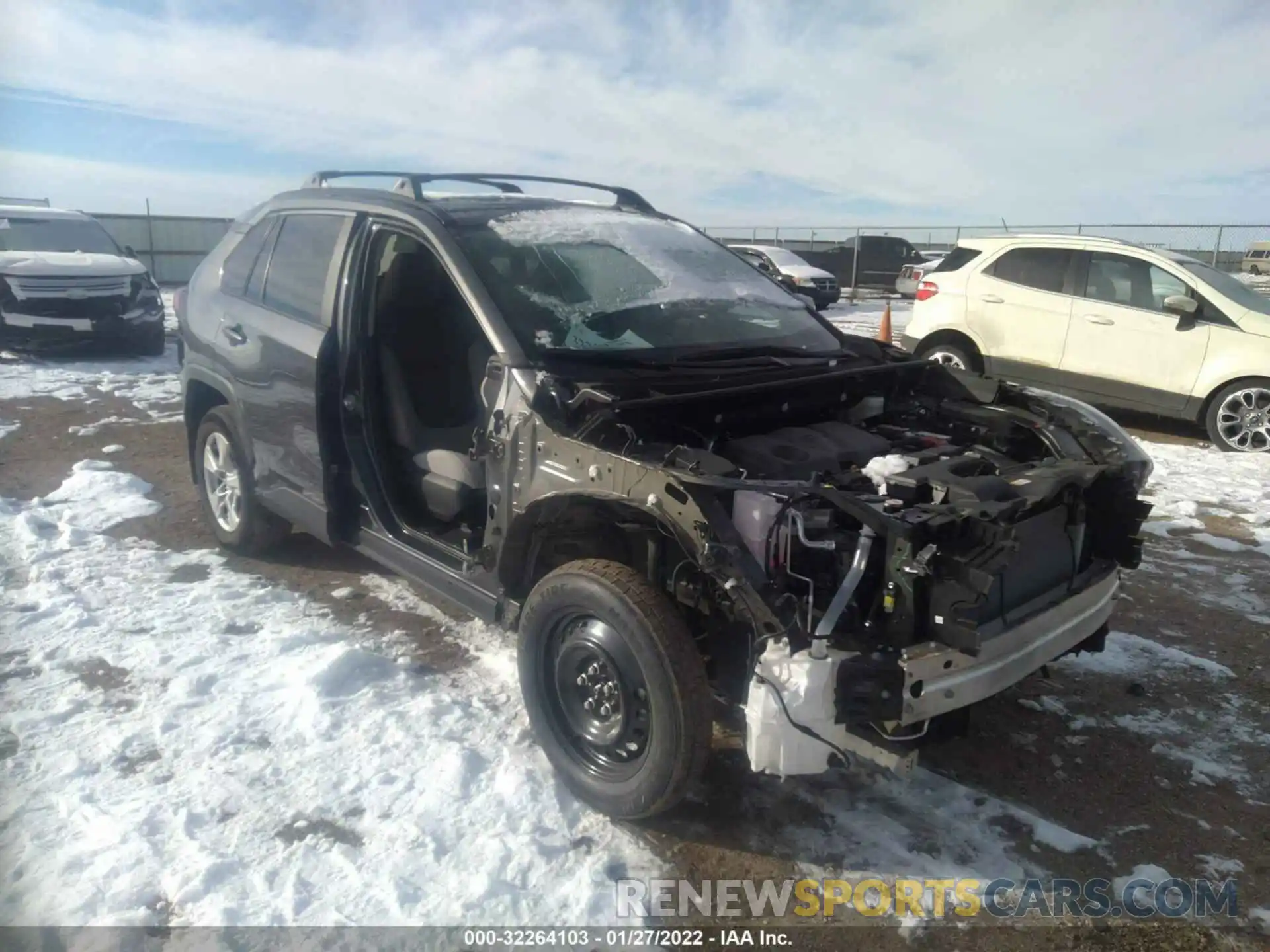 6 Photograph of a damaged car 2T3W1RFV2LC075928 TOYOTA RAV4 2020