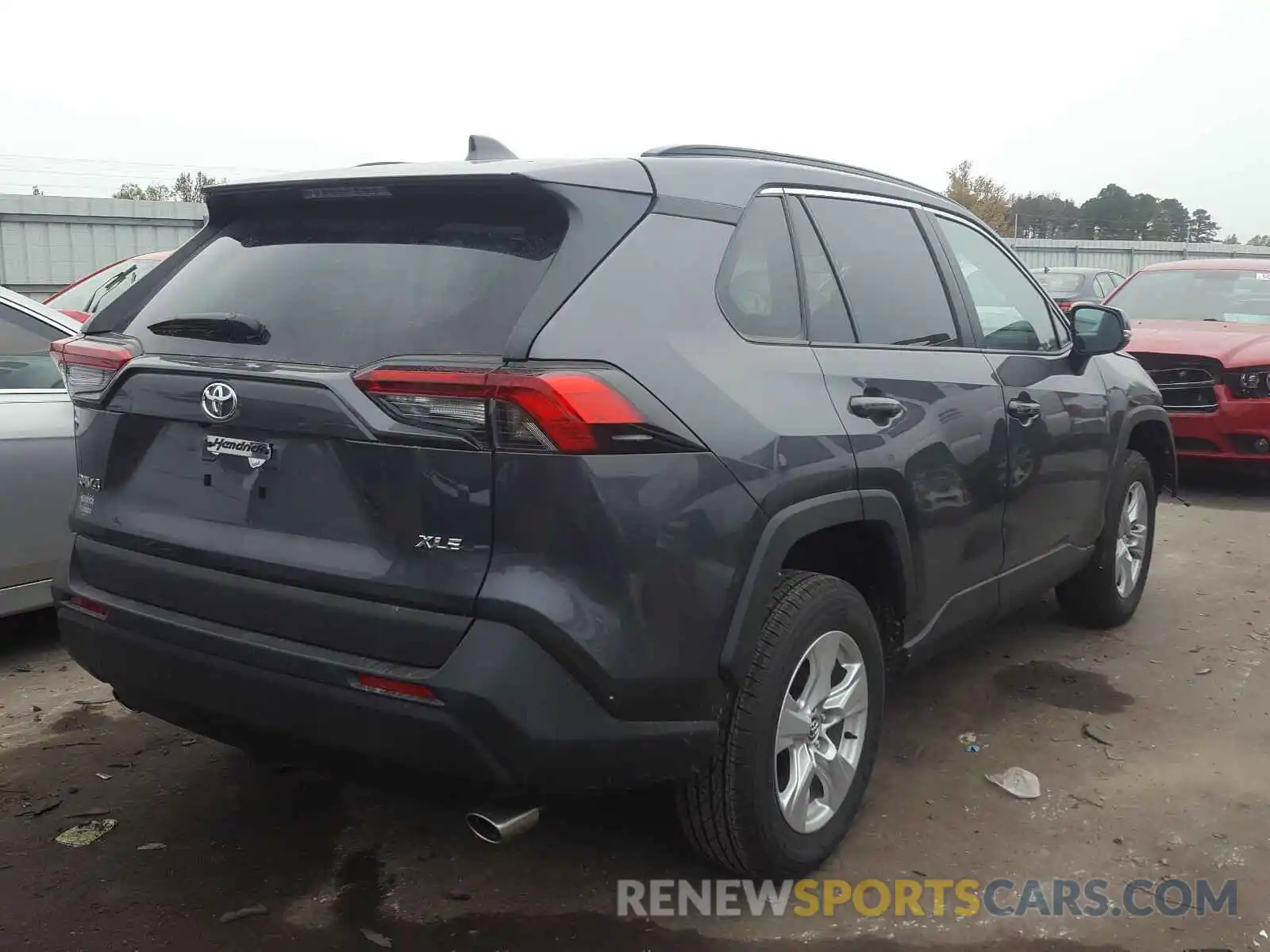 4 Photograph of a damaged car 2T3W1RFV2LC078991 TOYOTA RAV4 2020