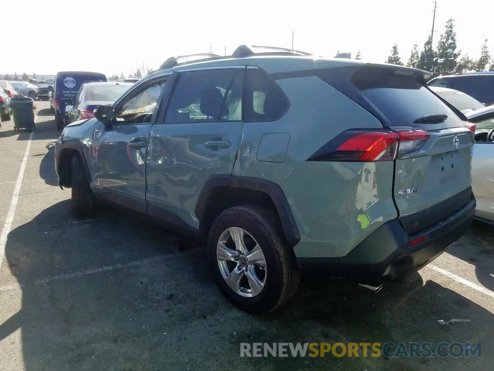 3 Photograph of a damaged car 2T3W1RFV2LW066757 TOYOTA RAV4 2020