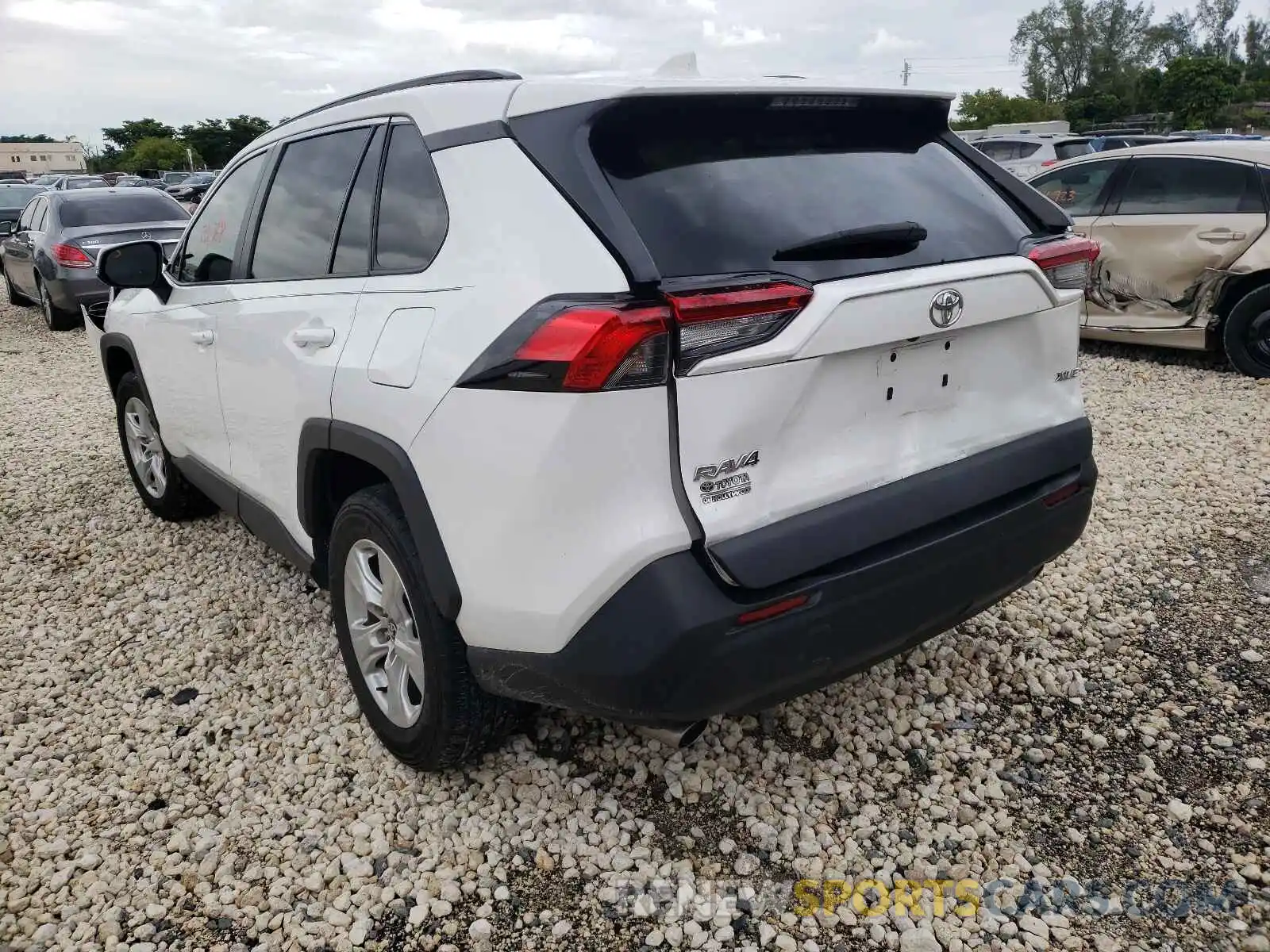 3 Photograph of a damaged car 2T3W1RFV2LW067763 TOYOTA RAV4 2020