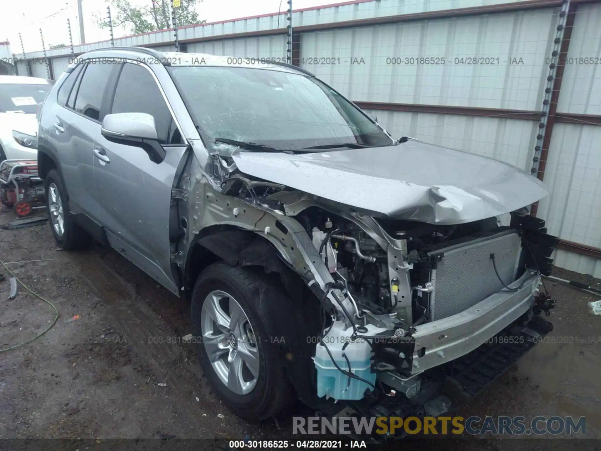 1 Photograph of a damaged car 2T3W1RFV2LW088256 TOYOTA RAV4 2020